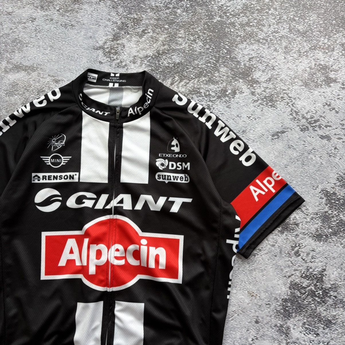Giant Vintage Giant x Alpecin Bicycle Jersey Size XL Size US XL / EU 56 / 4 - 2 Thumbnail