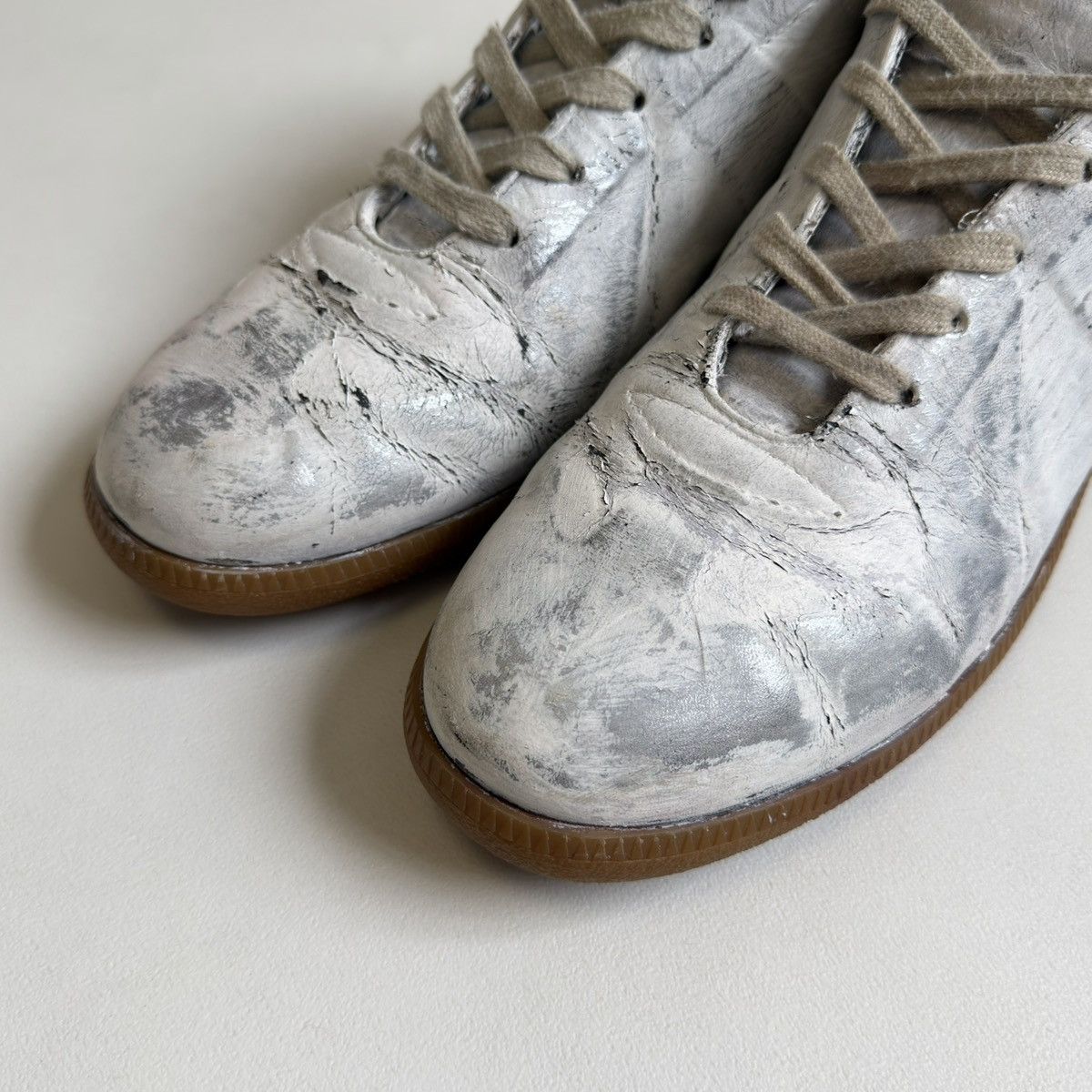 Maison Margiela White/Silver Painted OG GAT Sneakers Size US 13 / EU 46 - 7 Thumbnail