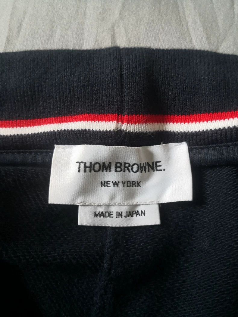 Thom Browne Thom Browne size2 Sports and casual pants Size US 26 / EU 42 - 4 Thumbnail
