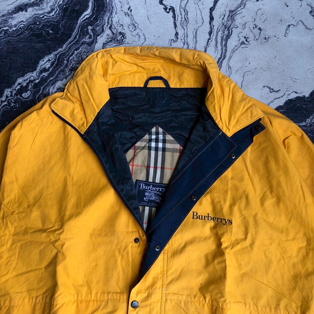 Burberry Vintage 90s Burberrys Nova Check Lined Yellow Jacket Size US L / EU 52-54 / 3 - 2 Thumbnail