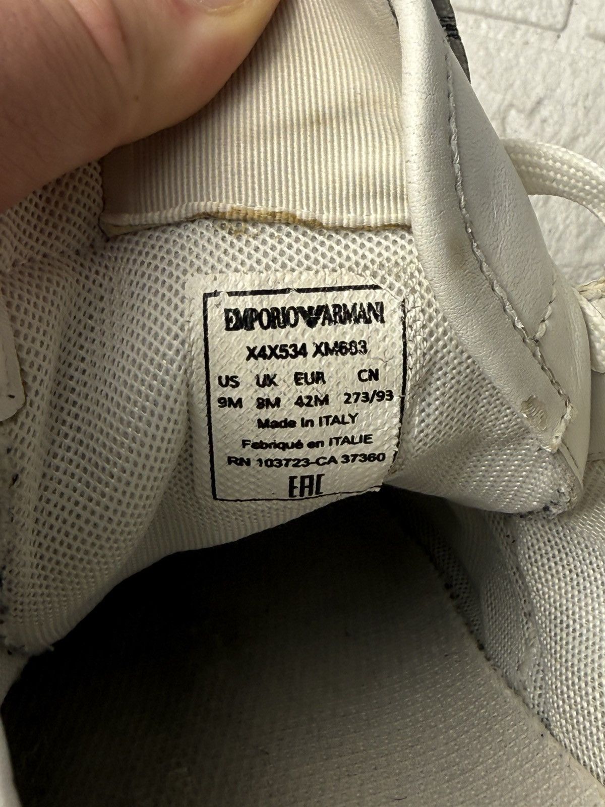 Emporio Armani Emporio Armani Men US9 UK8 EUR42 Sneakers White Leather Size US 9 / EU 42 - 14 Thumbnail