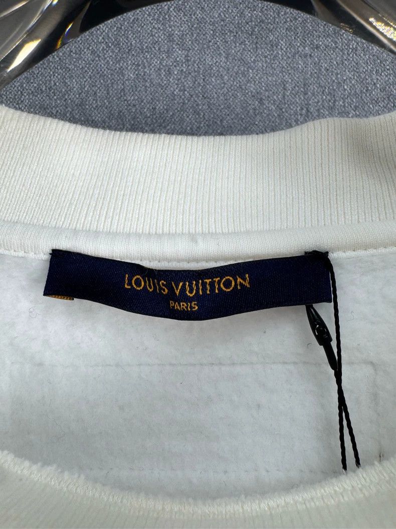 Louis Vuitton Louis Vuitton Three-flower embroidered flocked sweatshirt Size US M / EU 48-50 / 2 - 4 Thumbnail