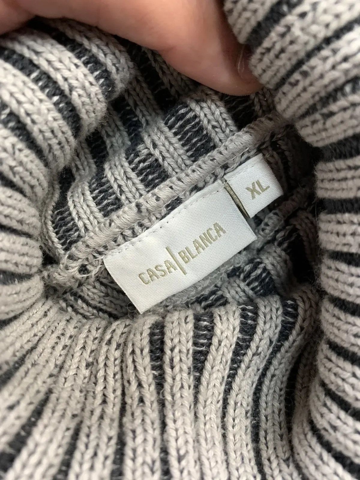 Japanese Brand SALE💣💣 Vintage Y2K Diesel Distressed Faded Effect sweater Size US L / EU 52-54 / 3 - 2 Thumbnail