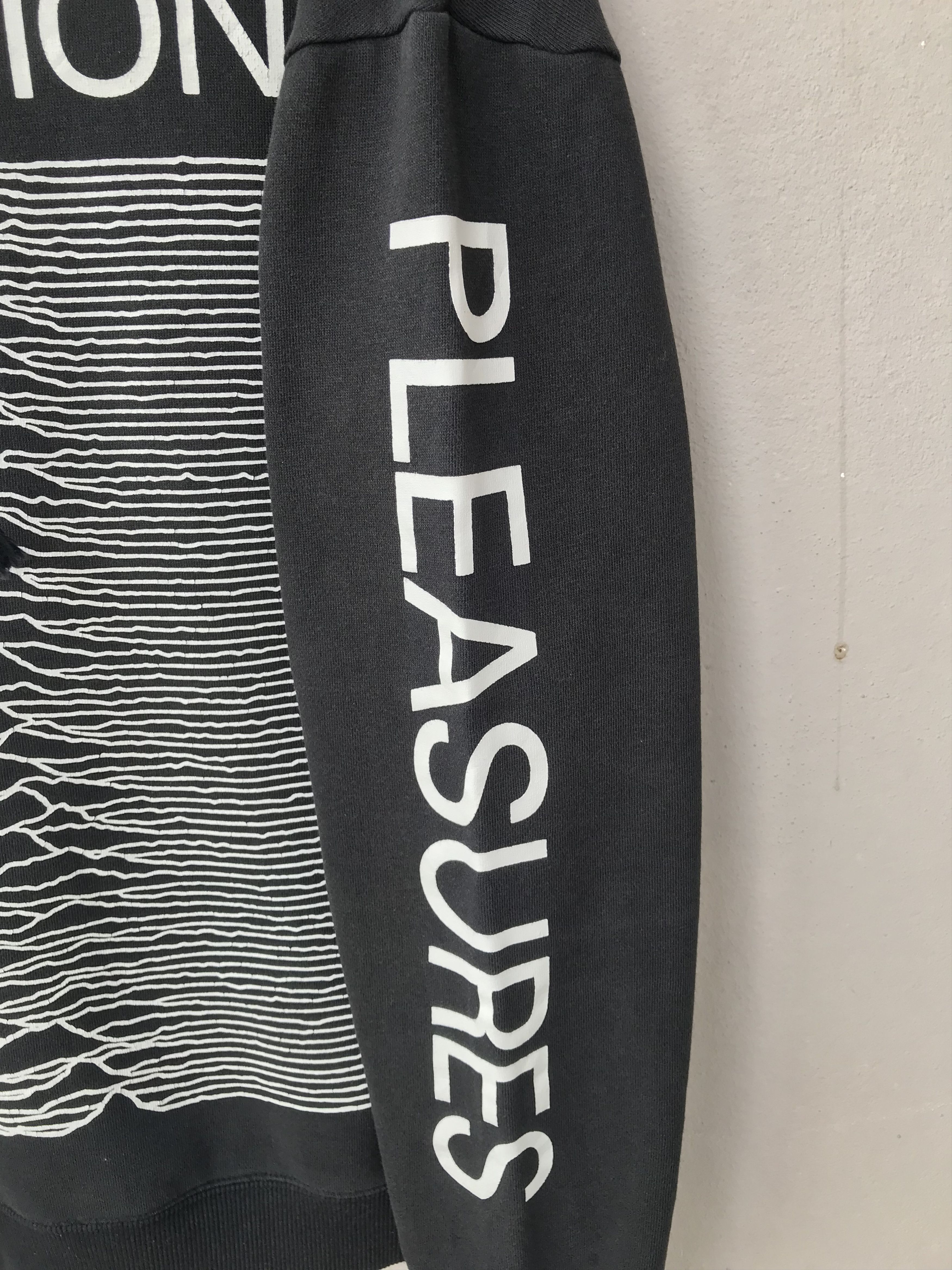 Joy Division Joy Division Unknown Pleasures Hoodie Band Tee Size US M / EU 48-50 / 2 - 5 Thumbnail