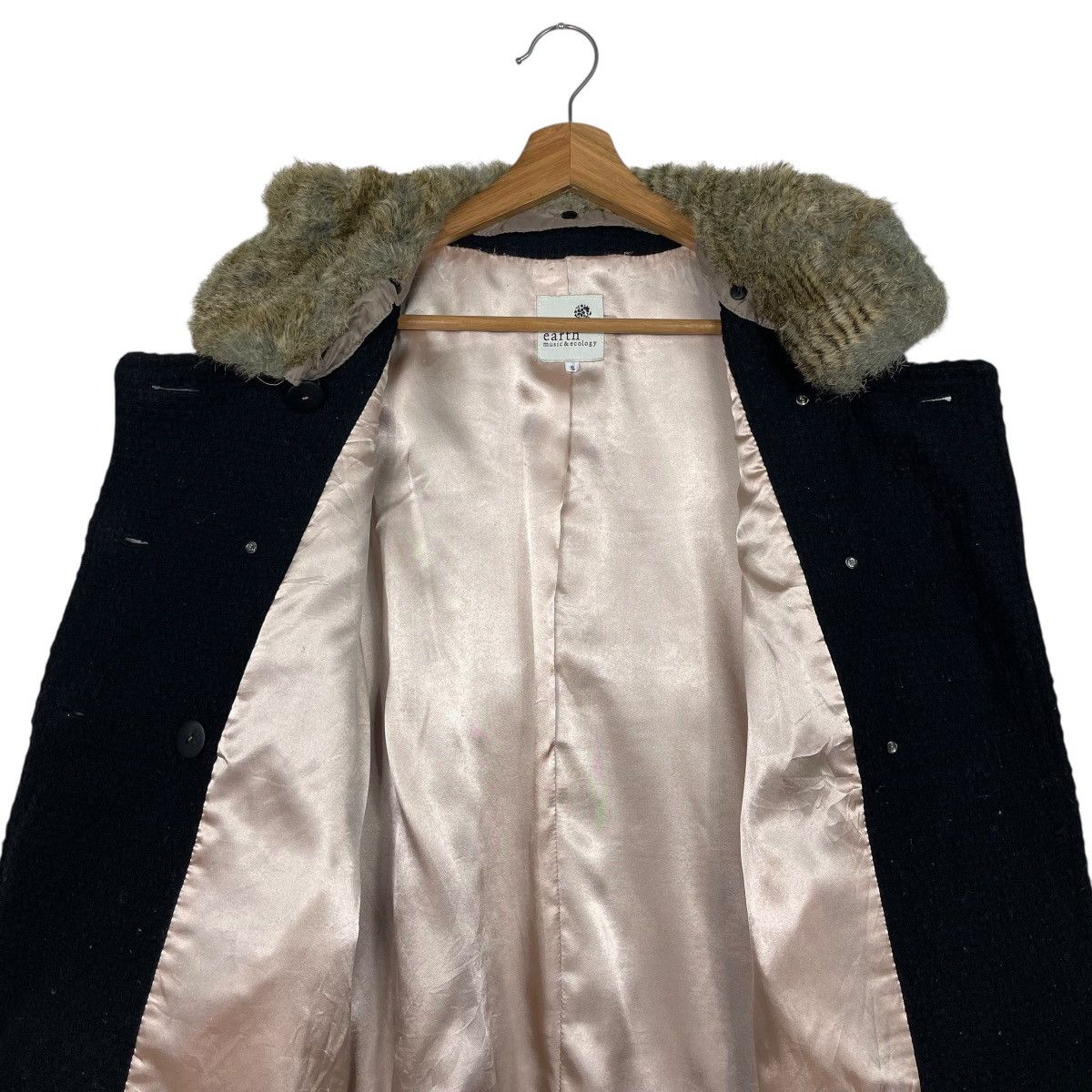 Japanese Brand Earth Music & Ecology Double Breasted Coat With Fur Colar Size S / US 4 / IT 40 - 13 Thumbnail
