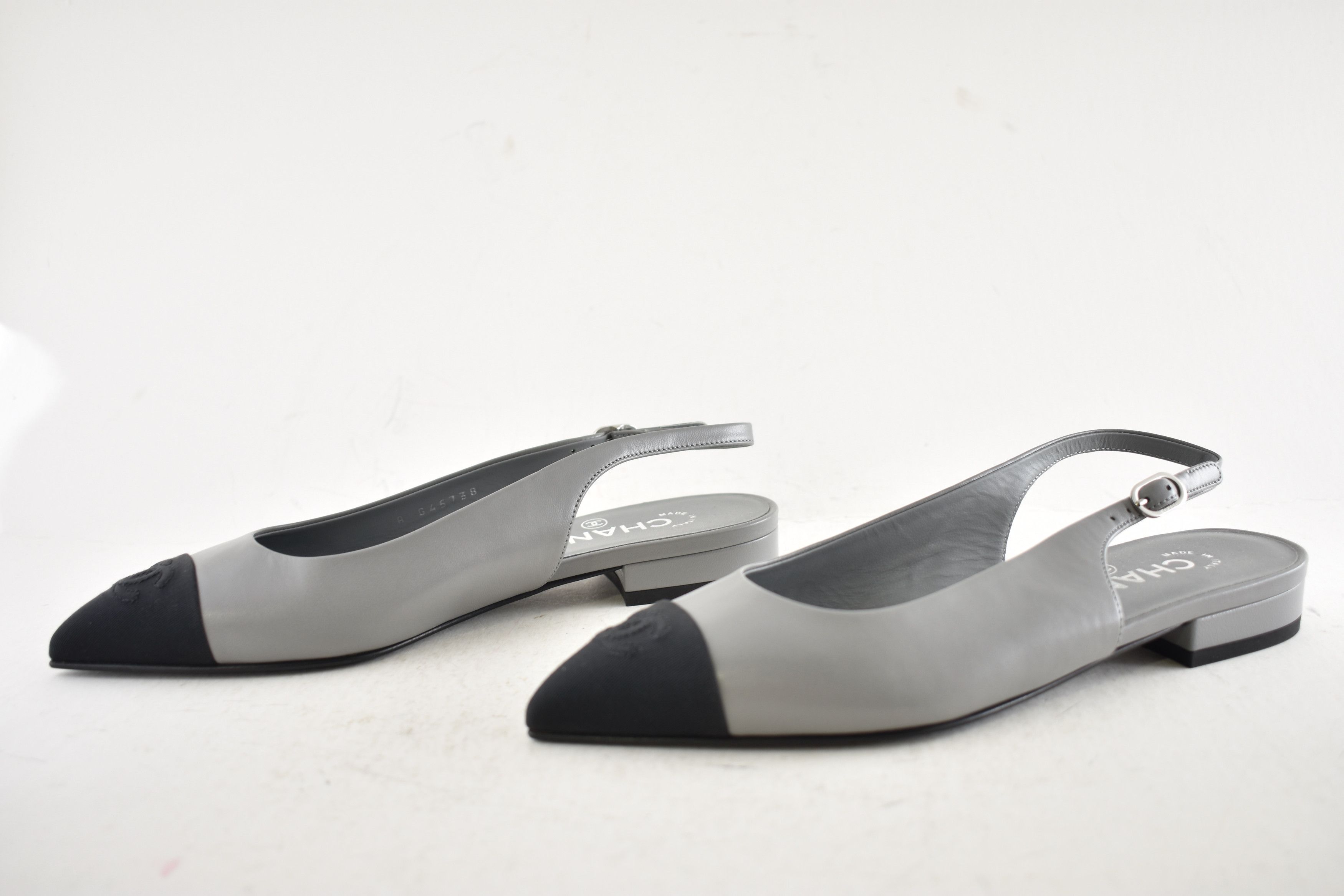Chanel Chanel 24A Black CC Slingback Pointed Toe Ballet Flat 36c Size US 6 / IT 36 - 14 Thumbnail