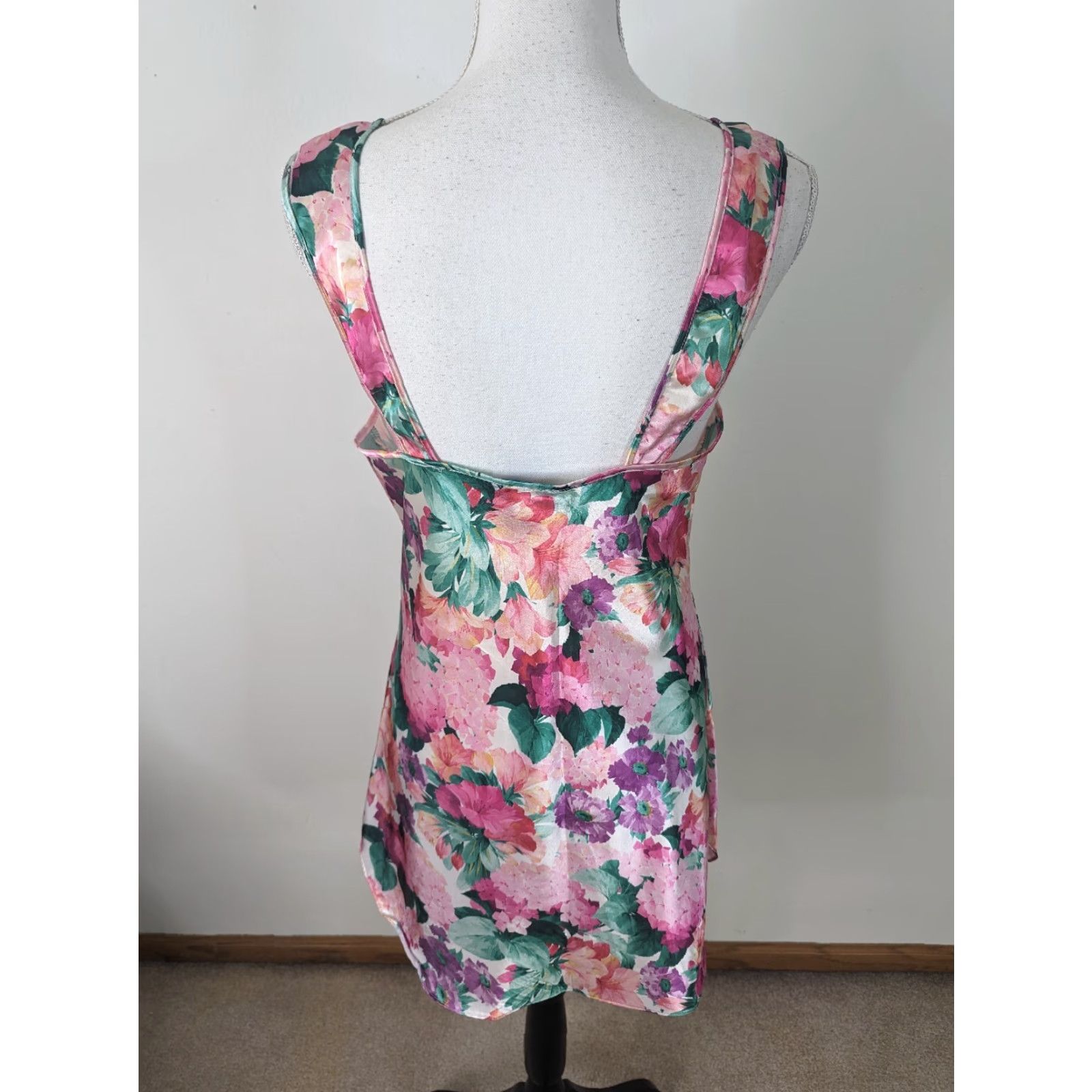 Vintage VINTAGE 2pc SATIN Nylon Floral mini Nightgown Short Sleeve Robe SET Medium D4S Size 32" / US 10 / IT 46 - 5 Thumbnail