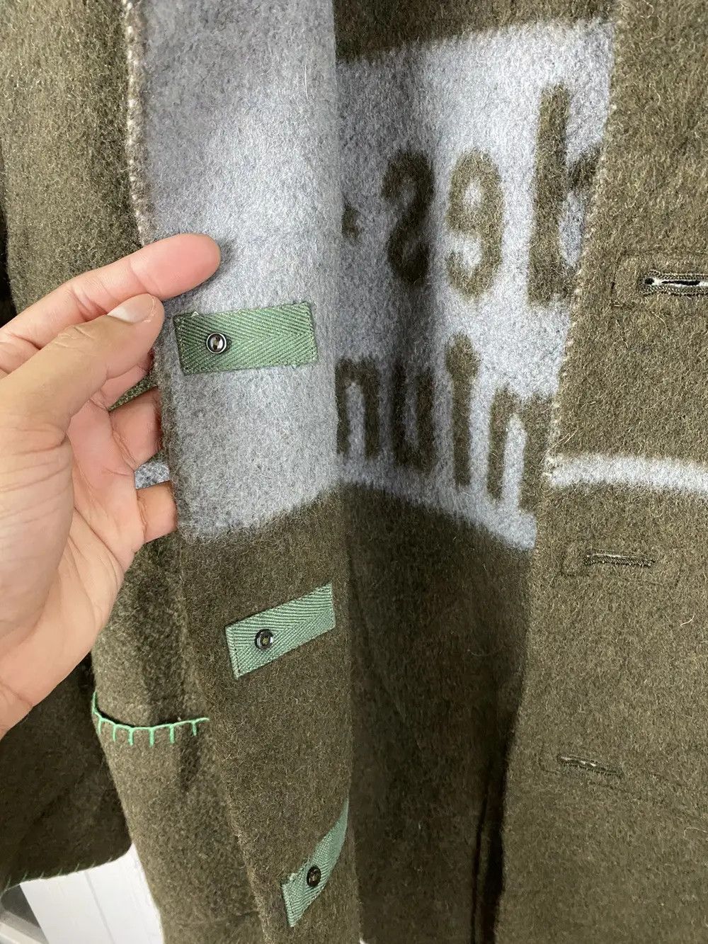 Vintage Vintage Bundes Eigentum Germany Army Wool Jacket Coat Size US L / EU 52-54 / 3 - 9 Thumbnail
