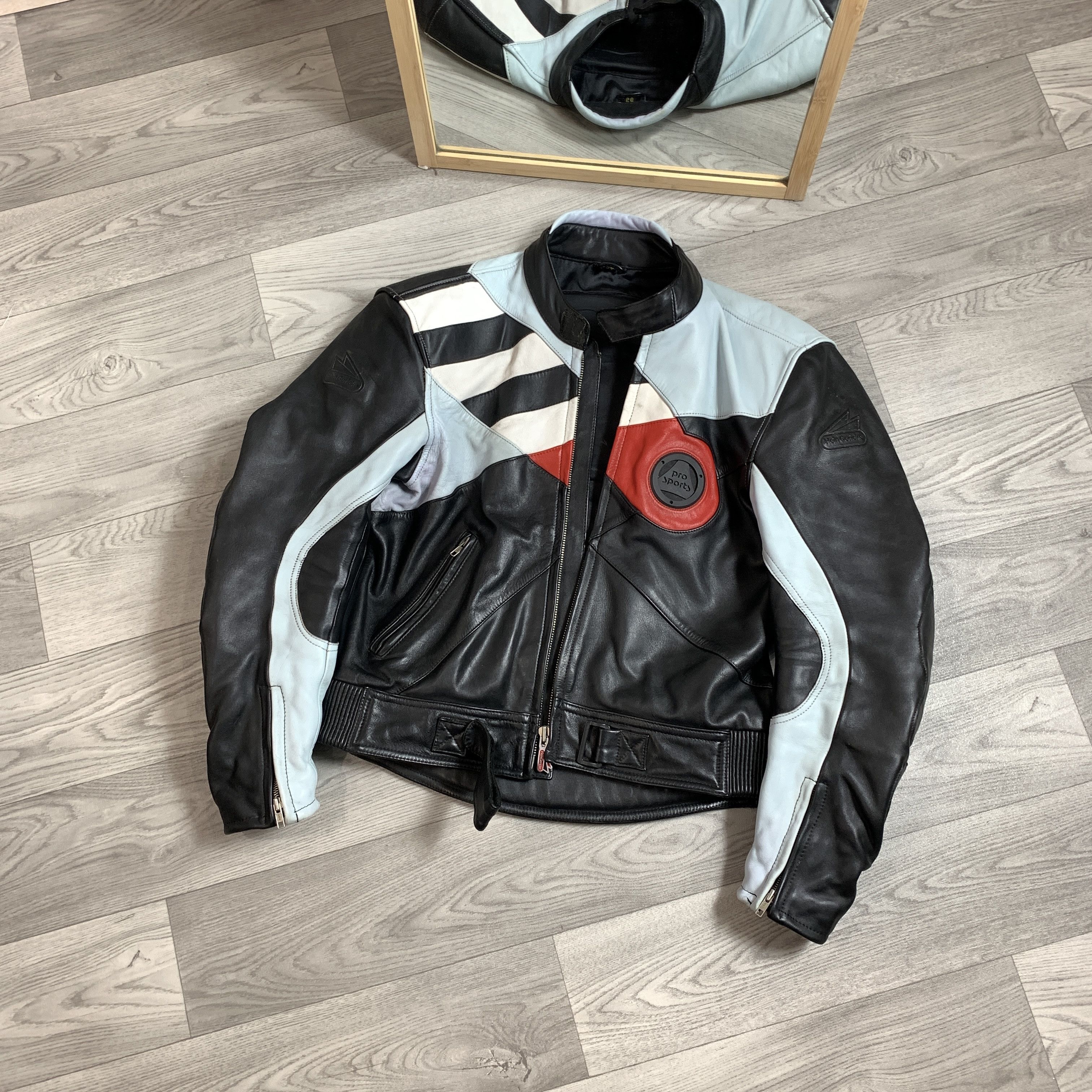 Hein Gericke Vintage Hein Gericke Pro Sports Moto Biker Leather Jacket L Size US L / EU 52-54 / 3 - 9 Thumbnail