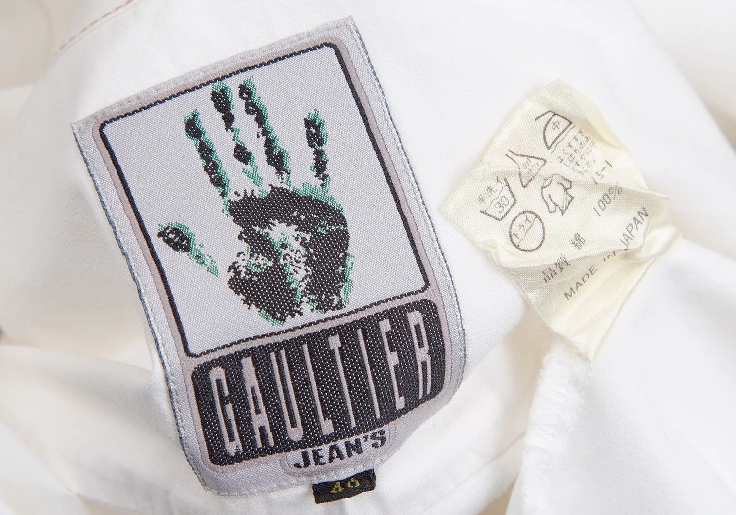 Jean Paul Gaultier Velcro Pocket Design Shirt in White Size 40 Size US XXS / EU 40 - 18 Thumbnail
