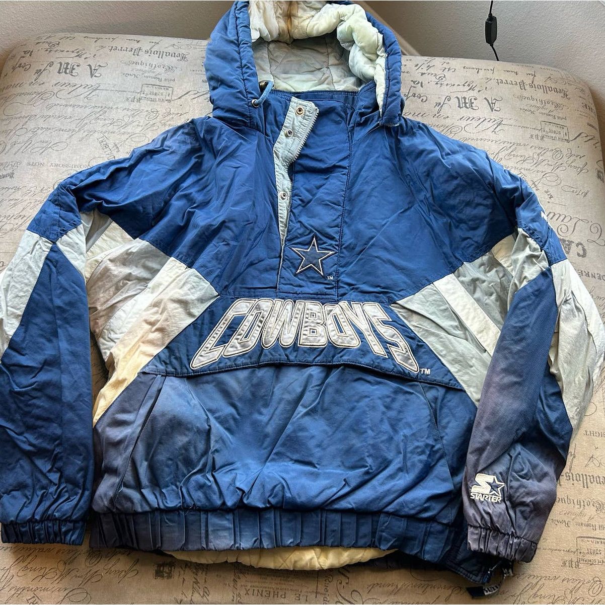image of Vintage Starter Dallas Cowboys Puffer Jacket in Blue, Men's (Size XL)