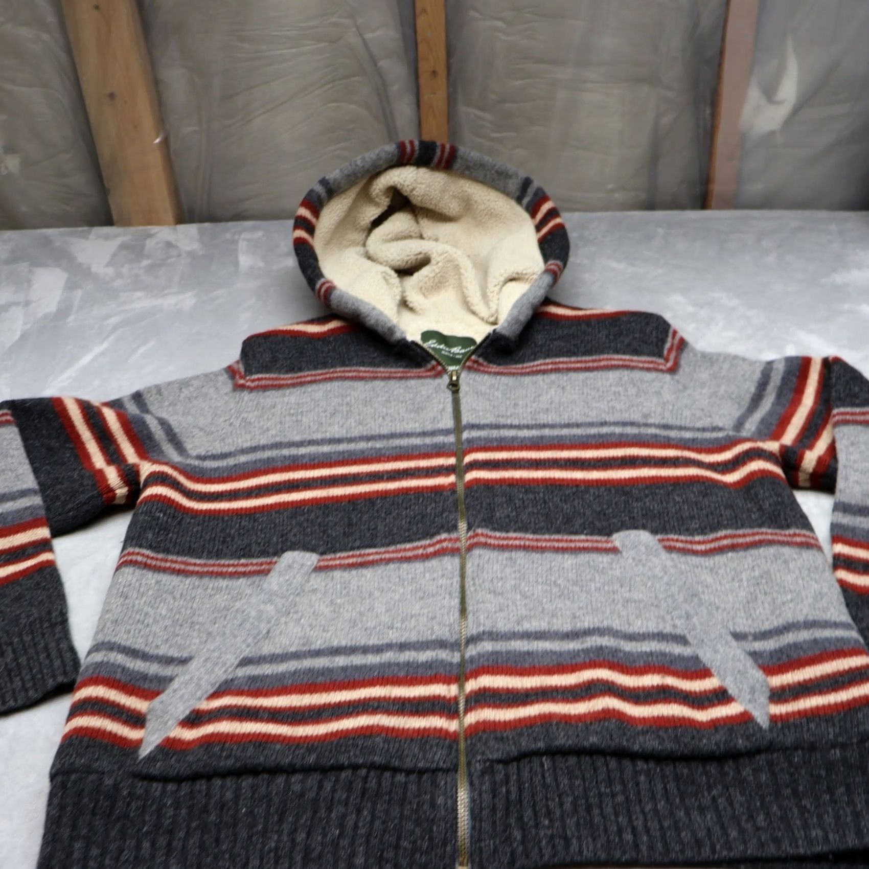 Eddie Bauer Eddie Bauer Hoodie Mens XL Grey Striped Sherpa Lined Wool Blend Knit Full Zip Size US XL / EU 56 / 4 - 2 Thumbnail