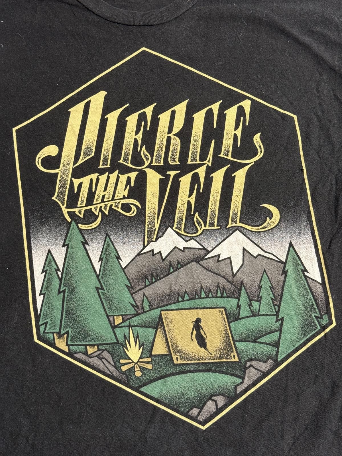 Tultex Pierce the Veil Band T-shirt Mountains Collide with the Sky Size US XL / EU 56 / 4 - 4 Thumbnail