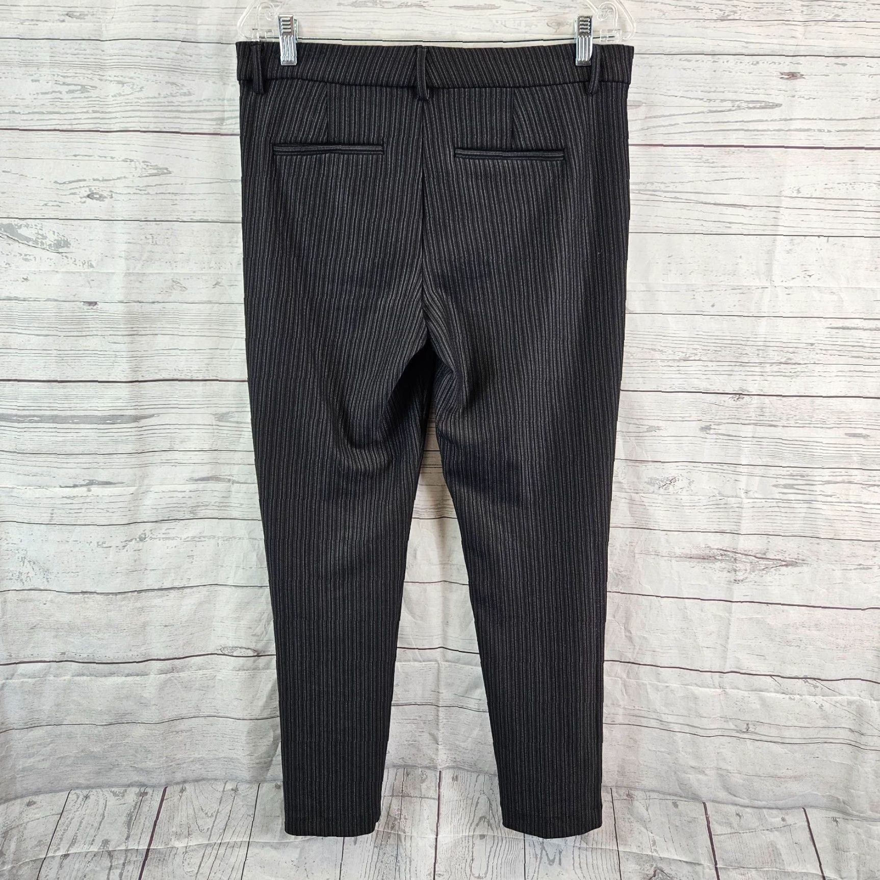Vintage Liverpool Womens Skinny Pants Sz 8 Black White Stripe Mid Rise Rayon Blend Dress Pants Pants Womens Striped 8 Black Mens? Size 30" / US 8 / IT 44 - 3 Thumbnail