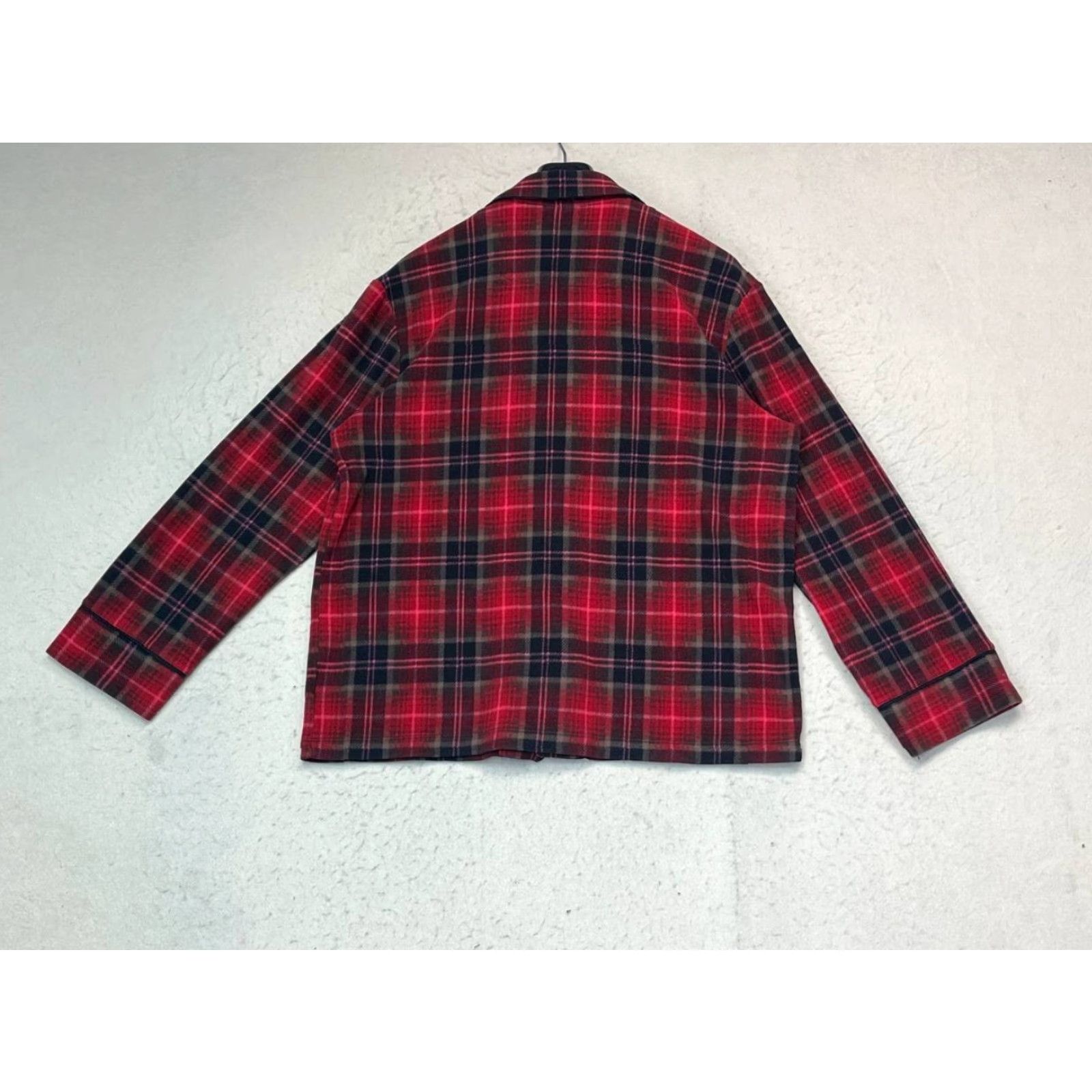 SKIMS SKIMS Flannel Fleece Plaid Button Sleep Lounge Shirt Pajama Top Size M Red Unisex Adults Long Sleeve Collared Pajama Top Size M / US 6-8 / IT 42-44 - 2 Thumbnail