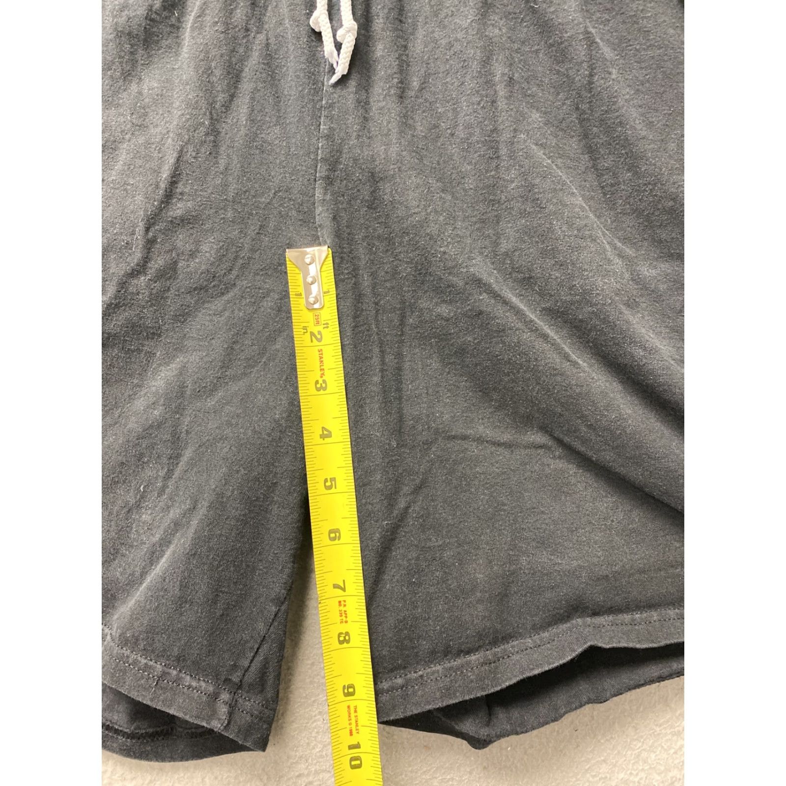 Champion Champion Shorts Mens L Elastic Waist Athletic Charcoal / 107-31 Size US 33 - 6 Thumbnail