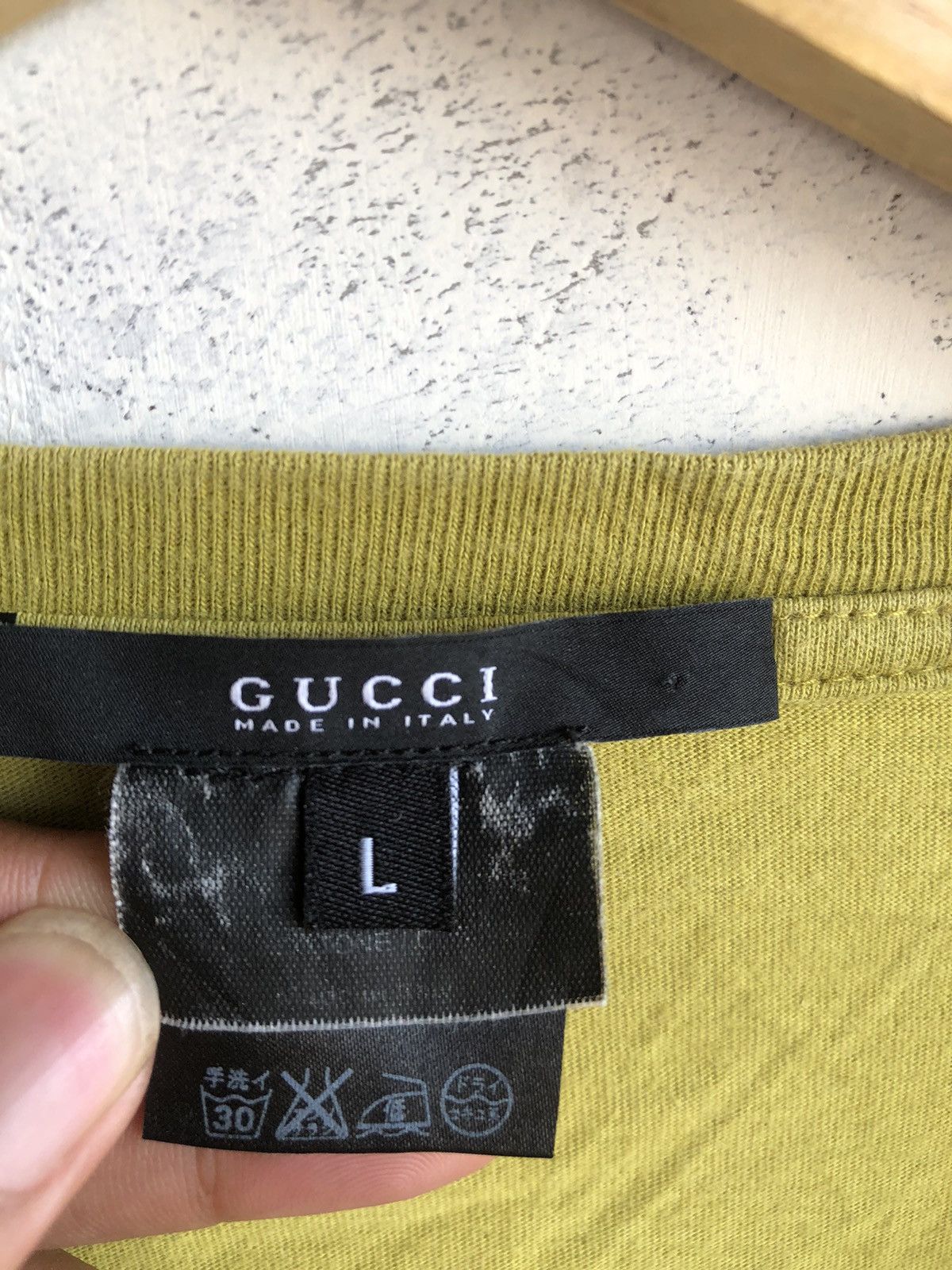 Gucci Gucci Designer Tshirt Made in Italy Size US L / EU 52-54 / 3 - 7 Thumbnail