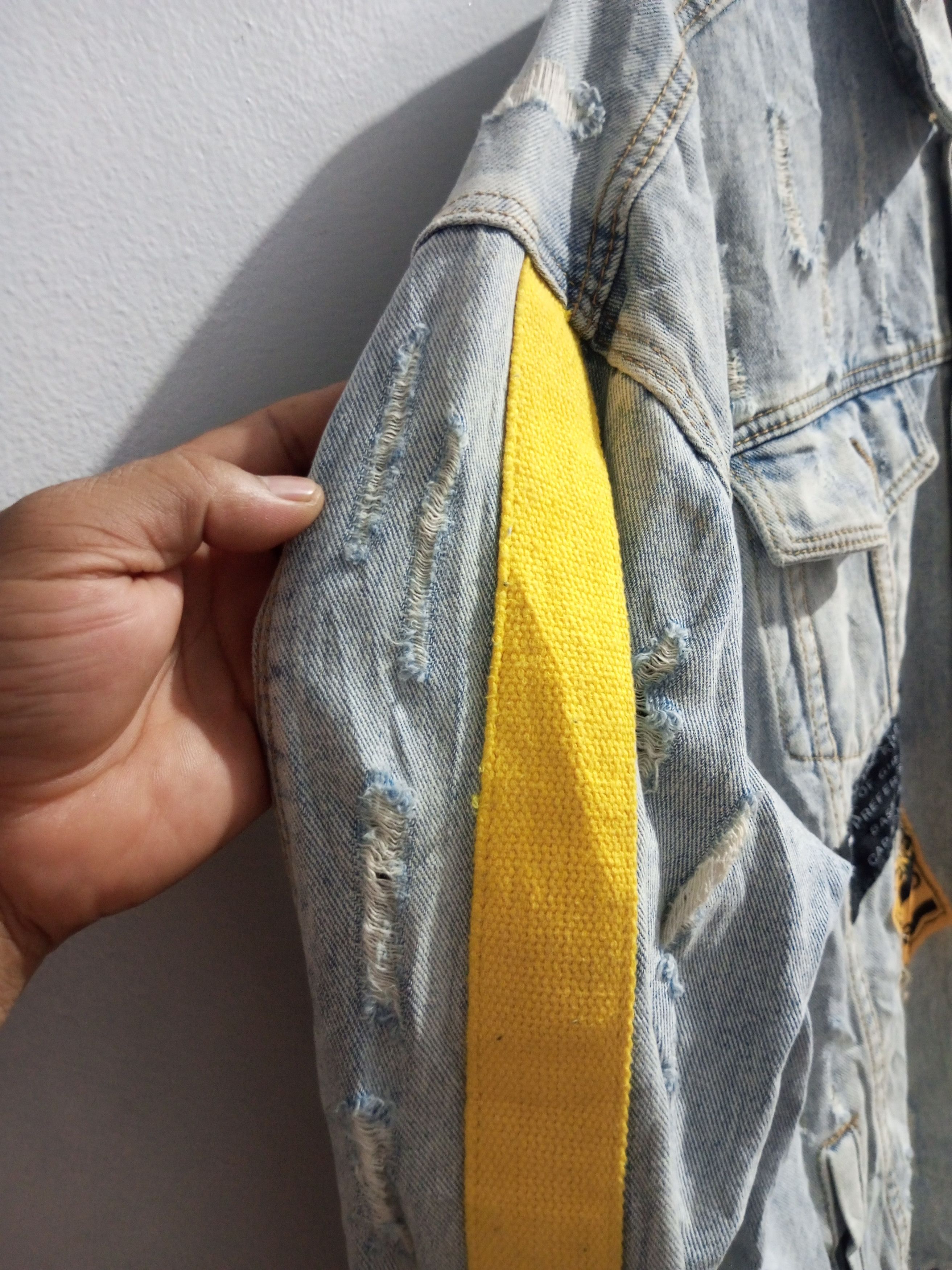 Japanese Brand × Vintage Vintage vampire weekend distressed denim trucker jacket Size US XL / EU 56 / 4 - 7 Thumbnail