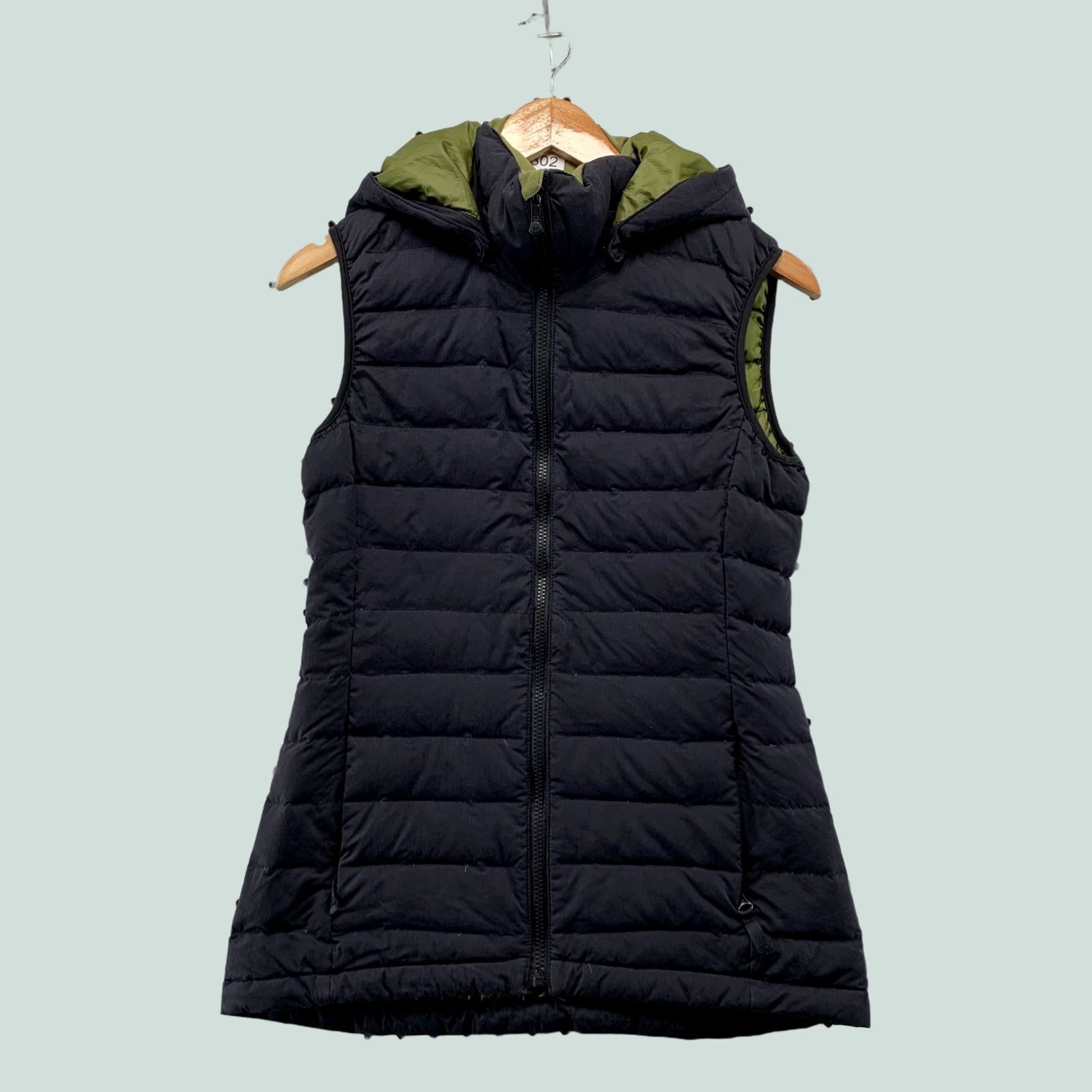 Burton Burton Down Puffer Vest Womens Small Black Hooded Dry Ride AK Black Green Vest Womens S Black Hooded Down Puffer Burton Size S / US 4 / IT 40 - 1 Thumbnail