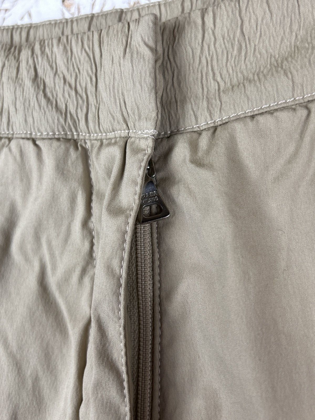 Prada Prada Red Tab Lightweight Nylon Pants Trousers Size 46 Size 32" / US 10 / IT 46 - 3 Thumbnail