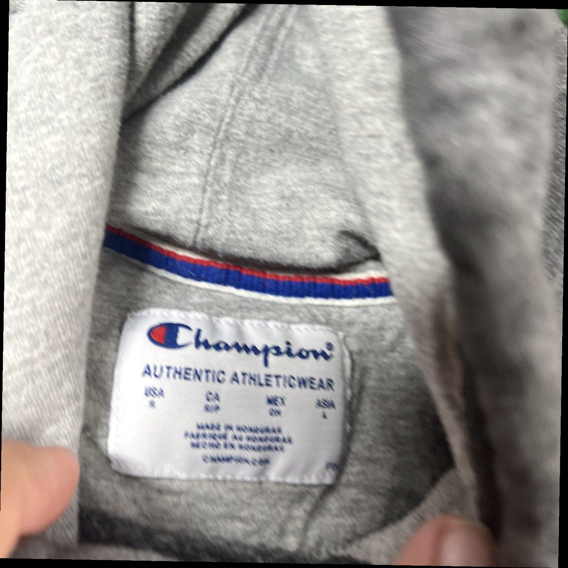 Champion Champion Sweater Womens Sz Small Gray Pullover Crop Top Size S / US 4 / IT 40 - 4 Thumbnail