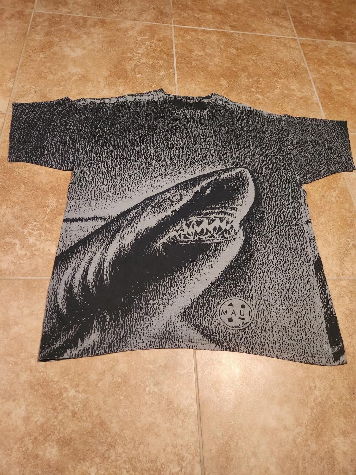 Maui and Sons Vintage 90s Maui & Sons Surfing Australia Shark Shirt SZ XL Size US XL / EU 56 / 4 - 3 Thumbnail