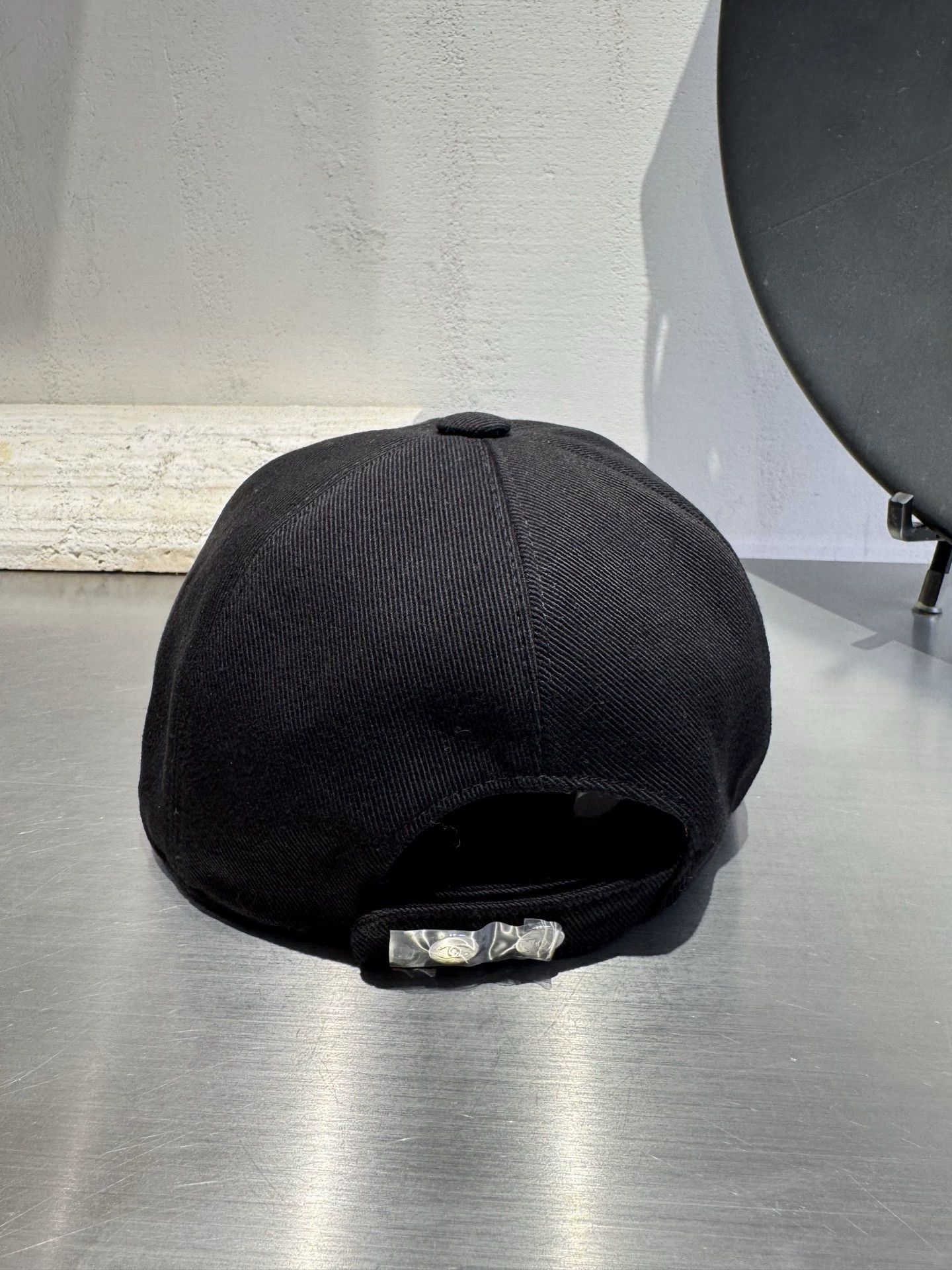 Chanel Chanel 23k black orange colorblock logo cap mint 55-60cm Size ONE SIZE - 4 Thumbnail