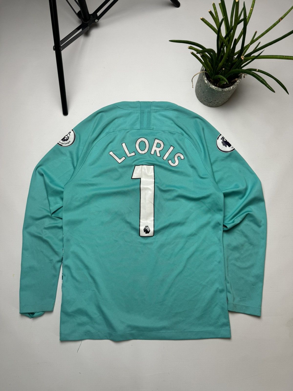 Nike × Vintage Rare Tottenham Nike LLORIS soccer jersey + shorts Size US S / EU 44-46 / 1 - 2 Thumbnail