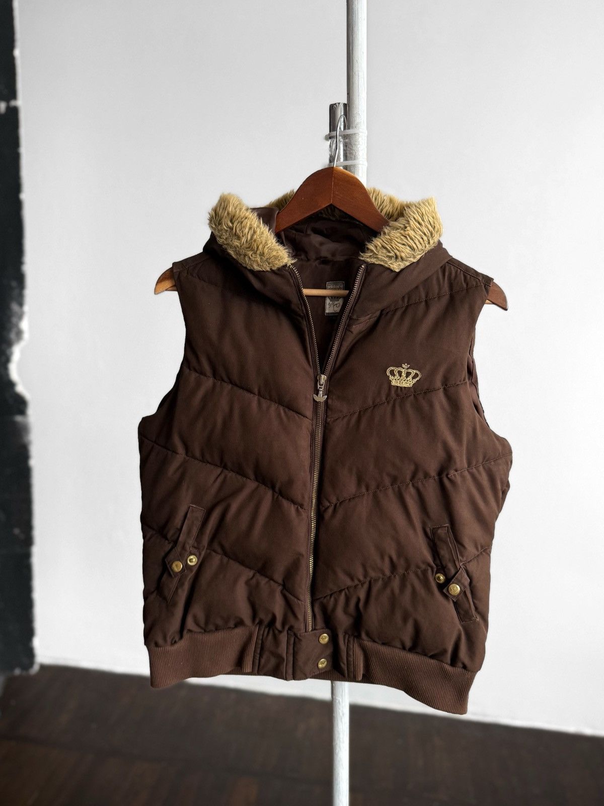 Adidas Adidas x Missy Elliott Vintage Womens Puffer Vest Brown Fur Size M / US 6-8 / IT 42-44 - 1 Thumbnail