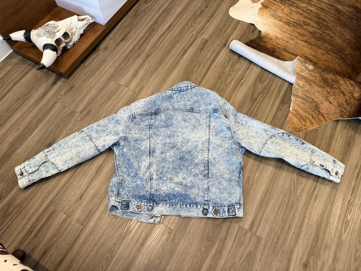 Calvin Klein Vintage Calvin Klein Acid Wash Denim Jacket Size US XL / EU 56 / 4 - 6 Thumbnail