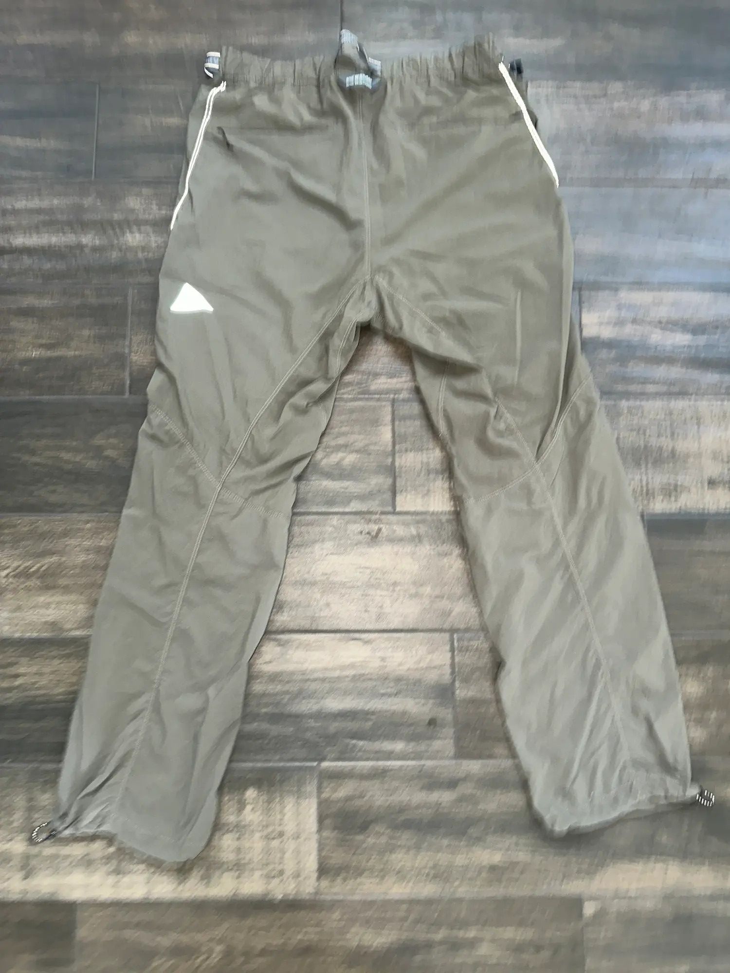 And Wander and wander Reflective Zipper Lightweight Hiking Pant Size US 34 / EU 50 - 2 Thumbnail