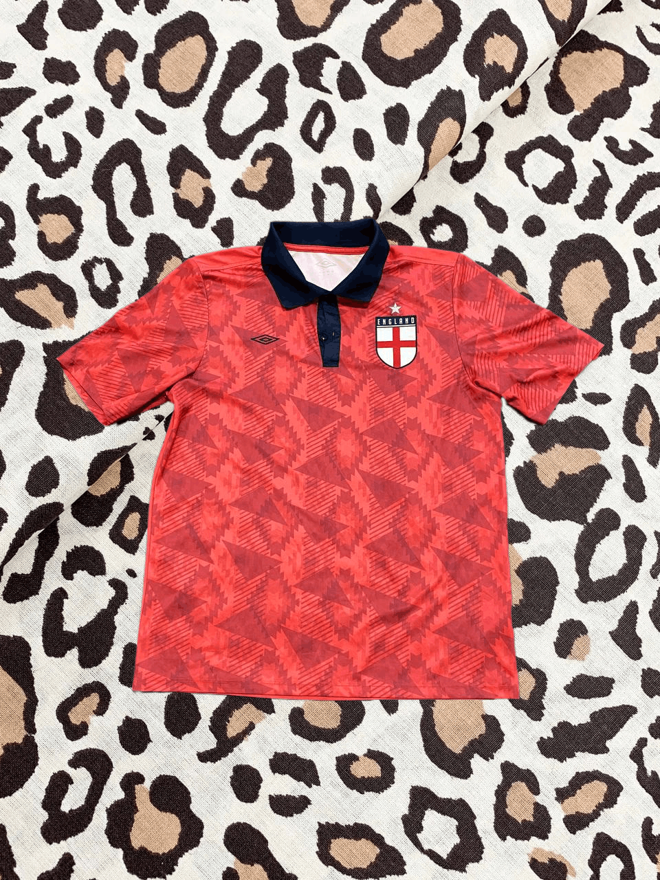 Umbro Umbro Mens England Soccer Jersey Red Polo Shirt Size US L / EU 52-54 / 3 - 1 Thumbnail
