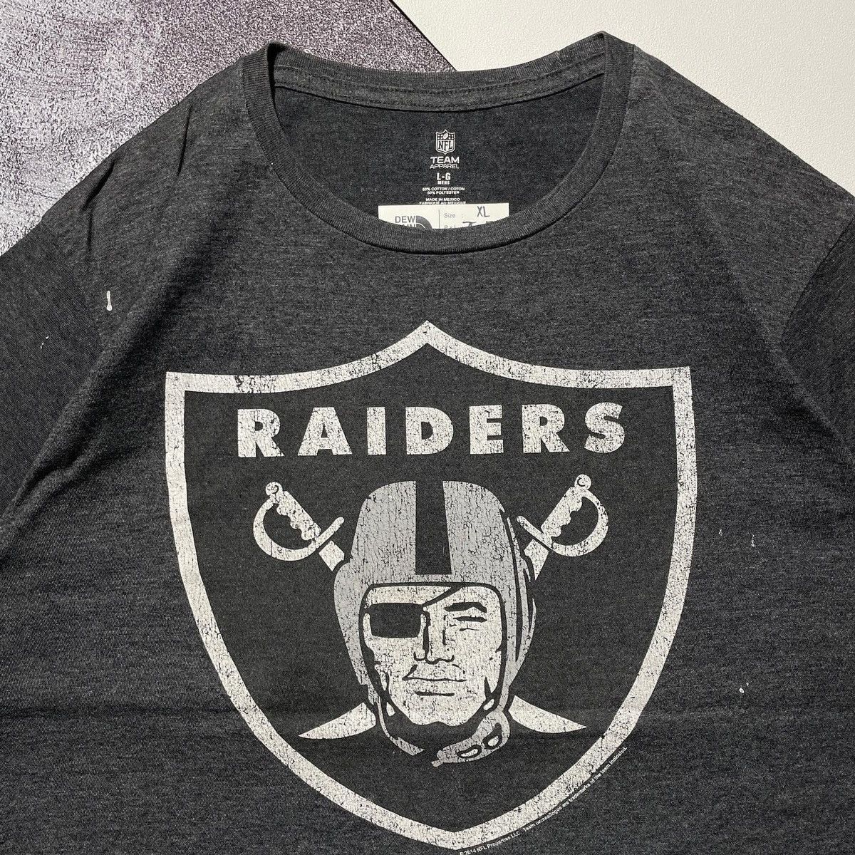 47 Brand VINTAGE 2014 NFL RAIDERS TSHIRT Size US XL / EU 56 / 4 - 2 Thumbnail