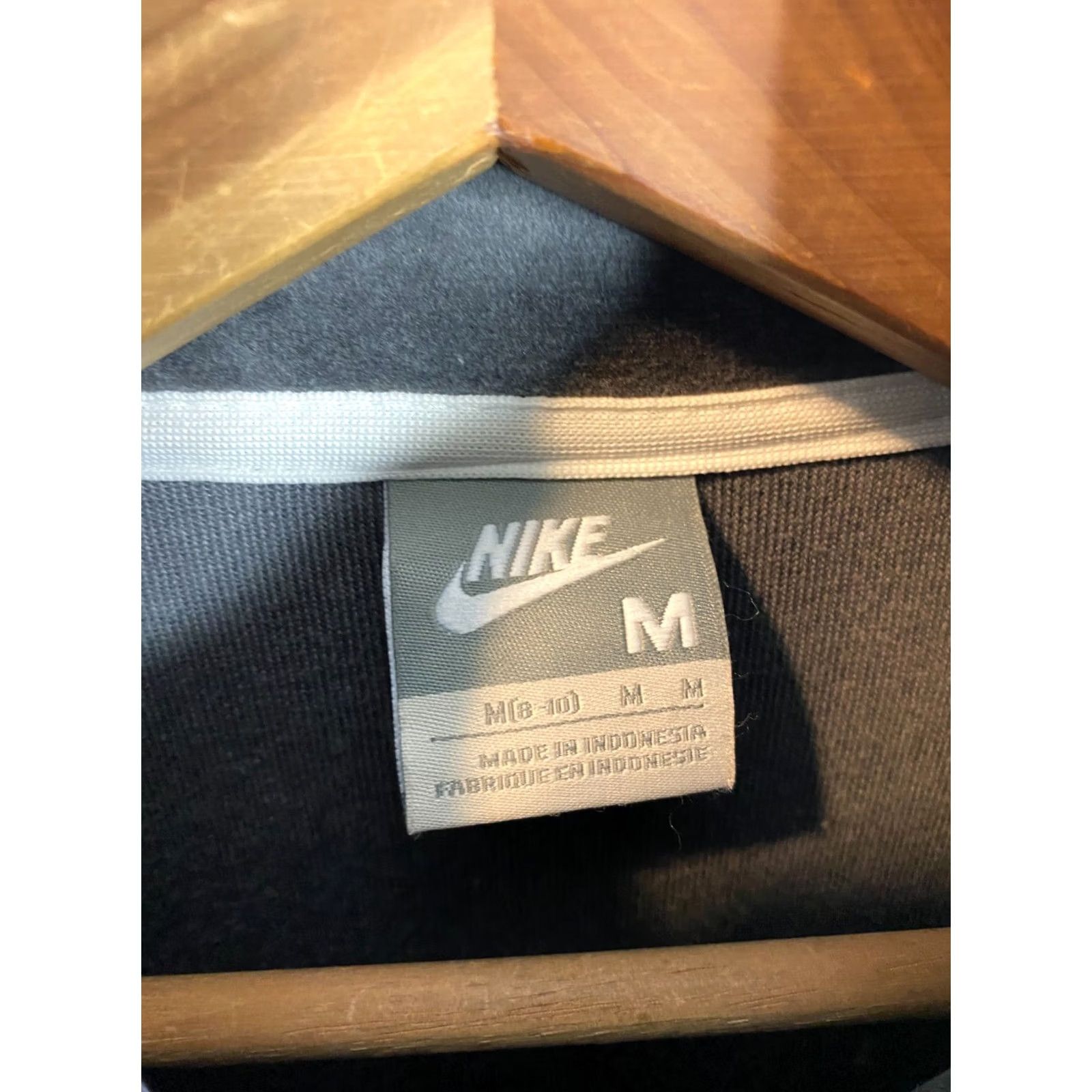 Nike VINTAGE Nike Full Zip Jacket Women's Medium Gray Velour Y2K Size M / US 6-8 / IT 42-44 - 4 Thumbnail
