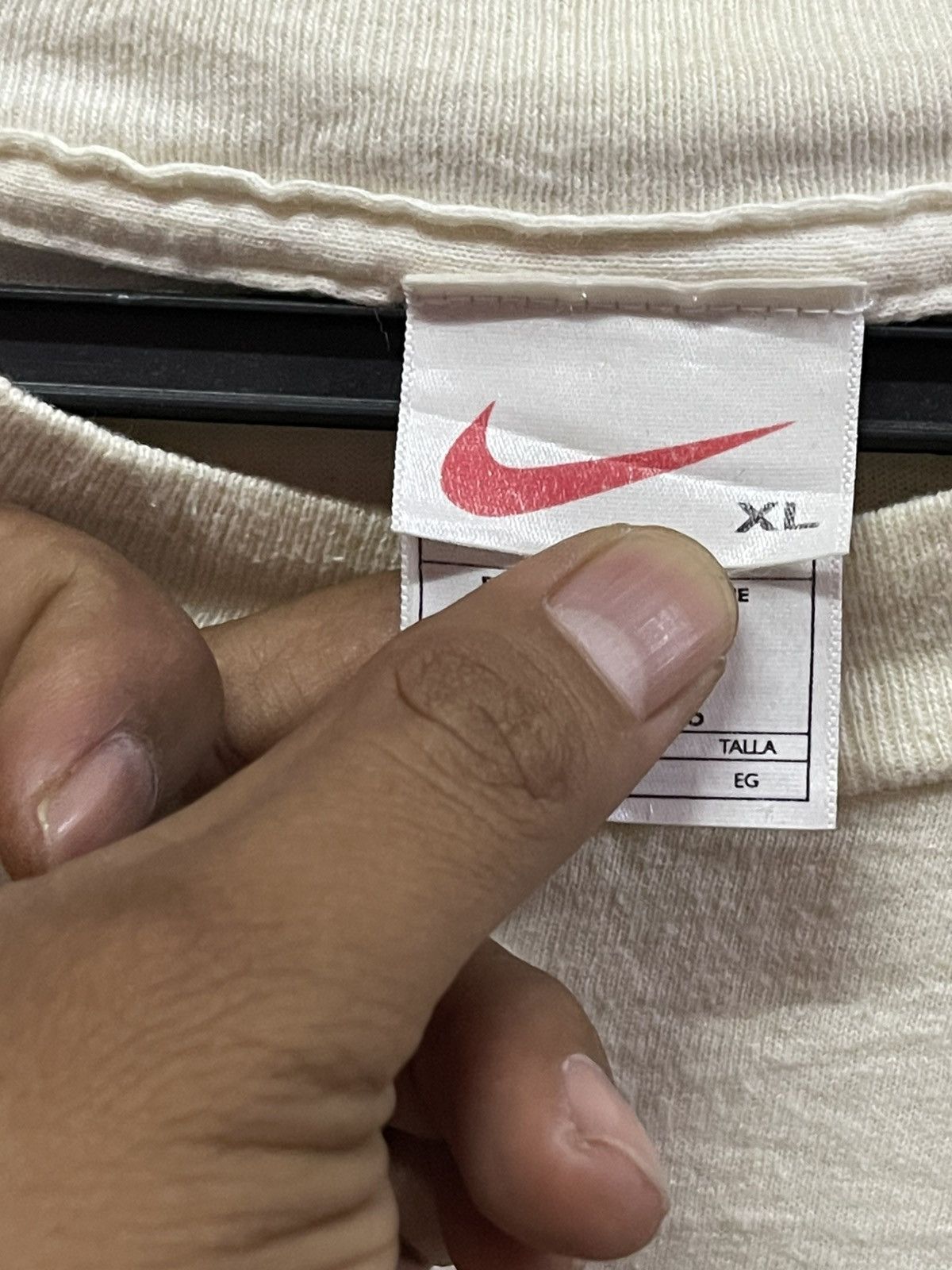 Nike Vintage Nike Swoosh🔥🔥🔥 Size US XL / EU 56 / 4 - 3 Thumbnail