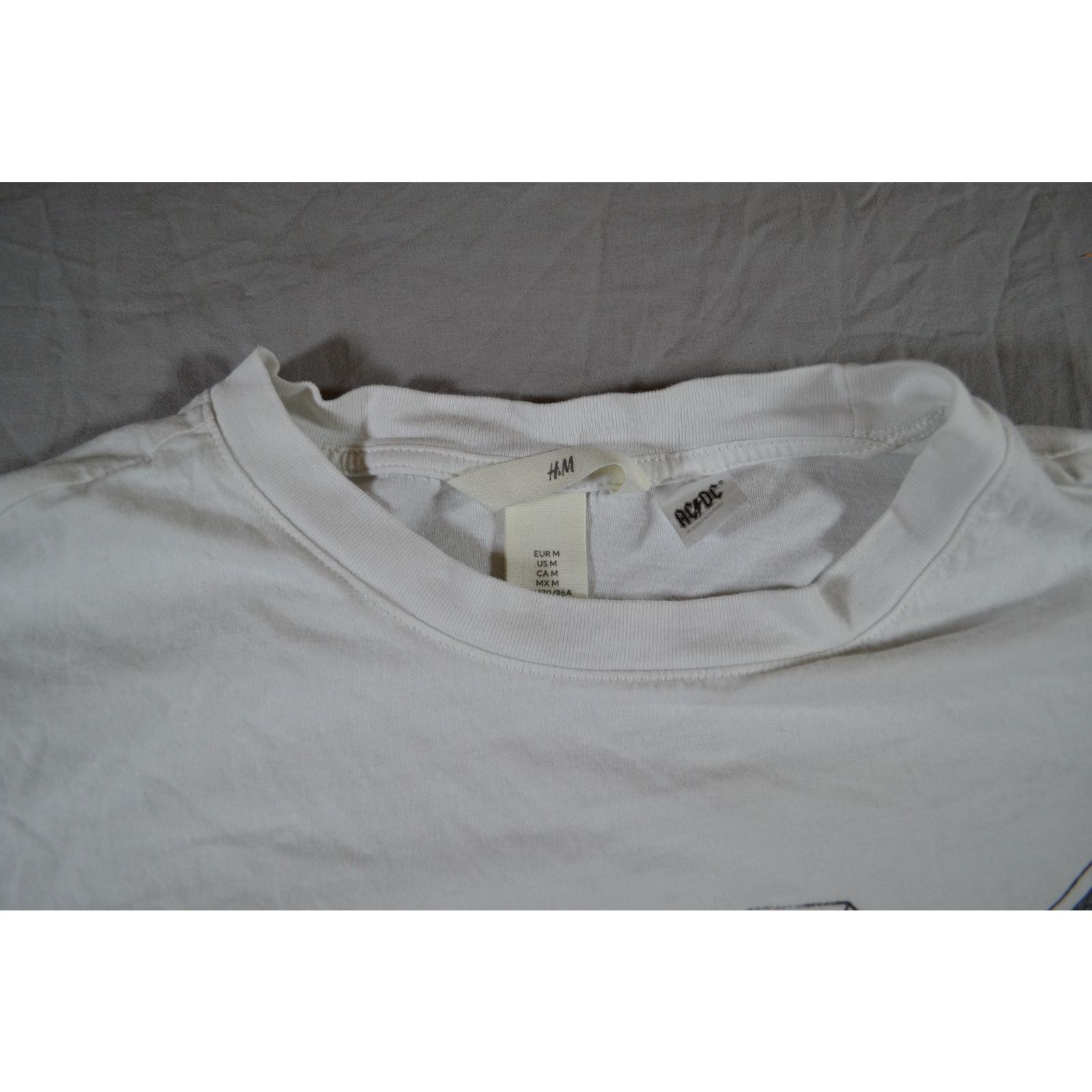 H&M H&M ACDC Graphic Cropped Band T shirt White Size Med Size M / US 6-8 / IT 42-44 - 2 Thumbnail