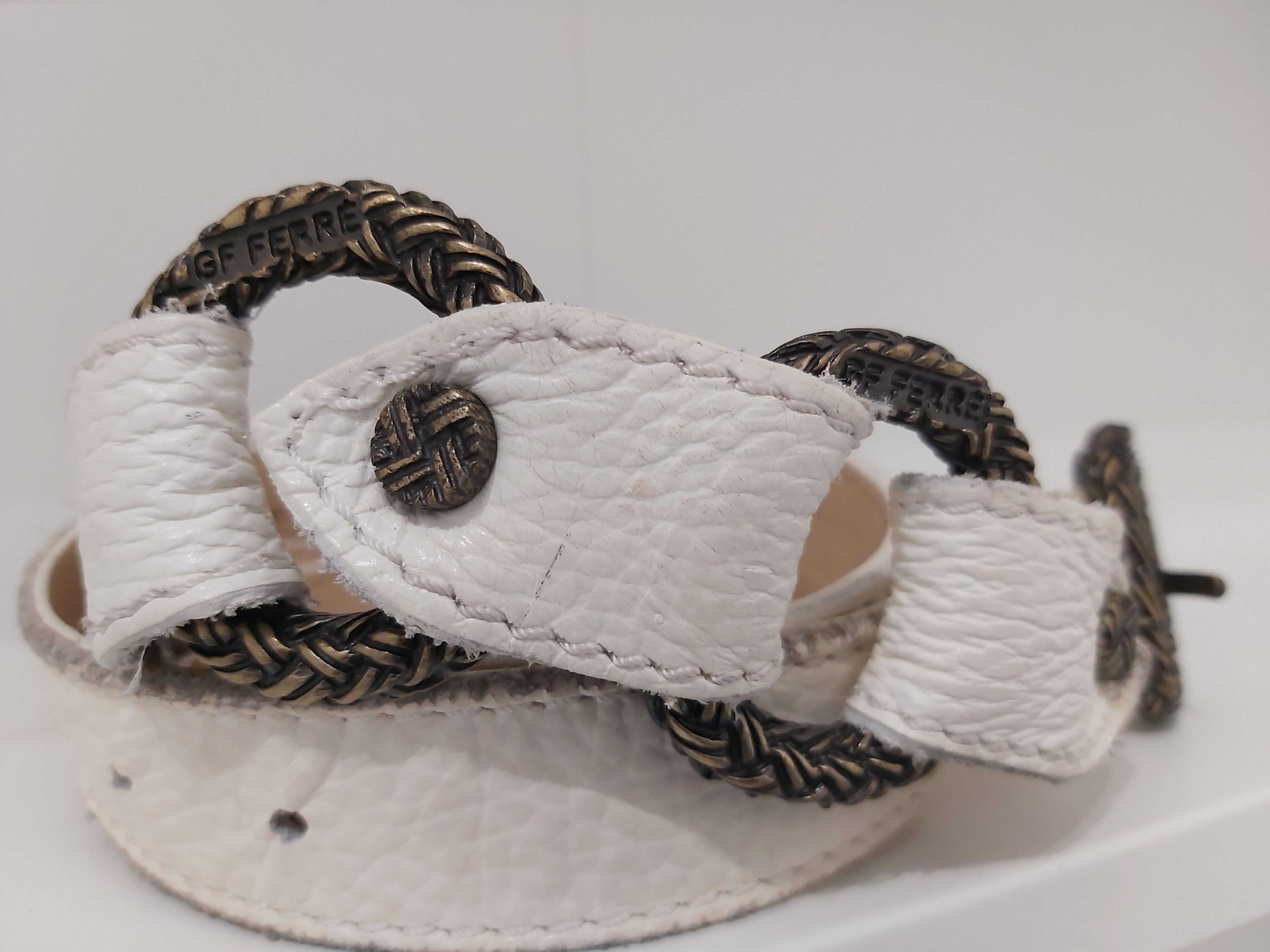 Gianfranco Ferre Gianfranco Ferre belt. Vintage white leather belt rings Size ONE SIZE - 5 Thumbnail