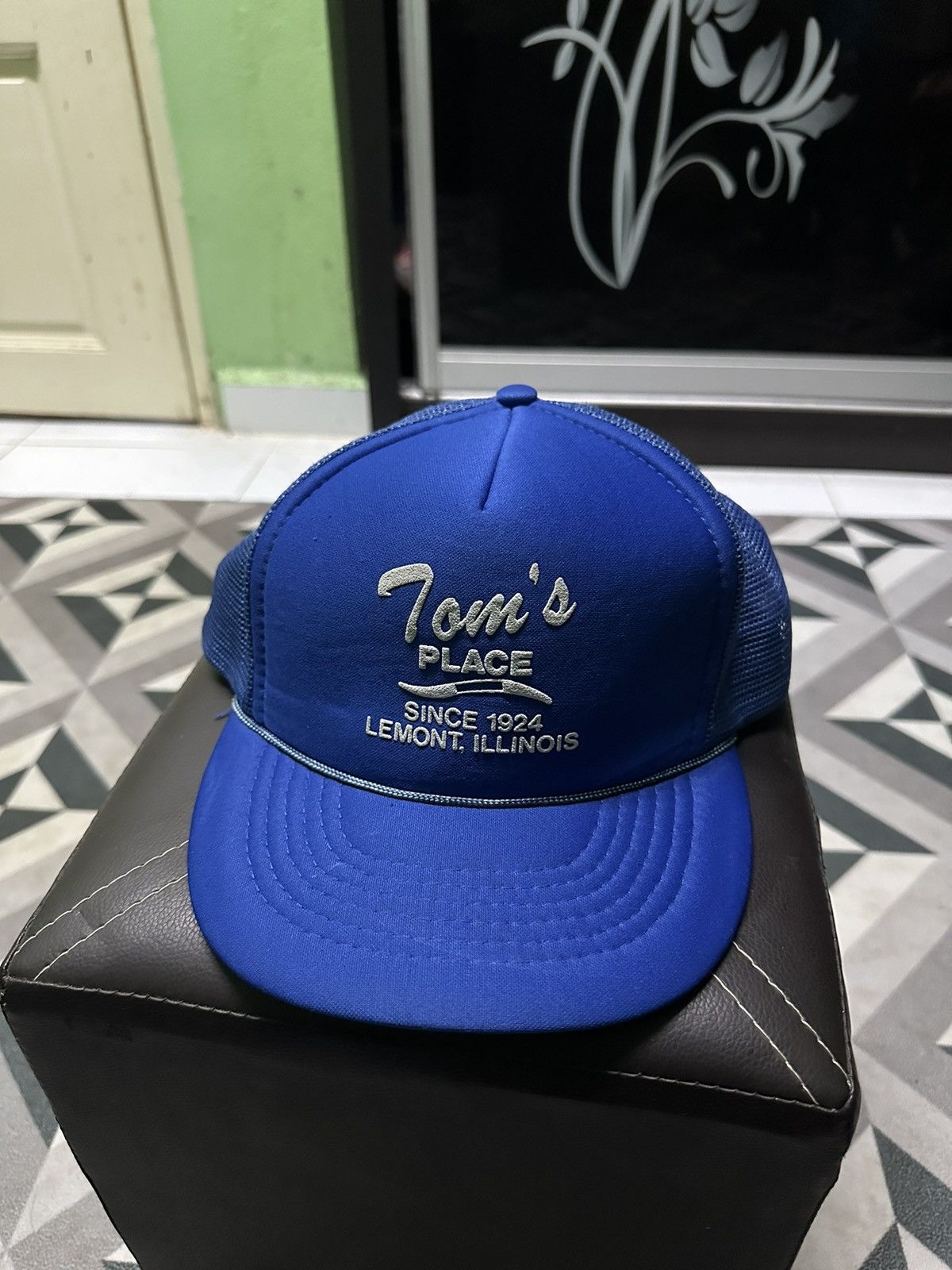 Vintage Vintage 90s Tom’s place cap Size ONE SIZE - 1 Thumbnail