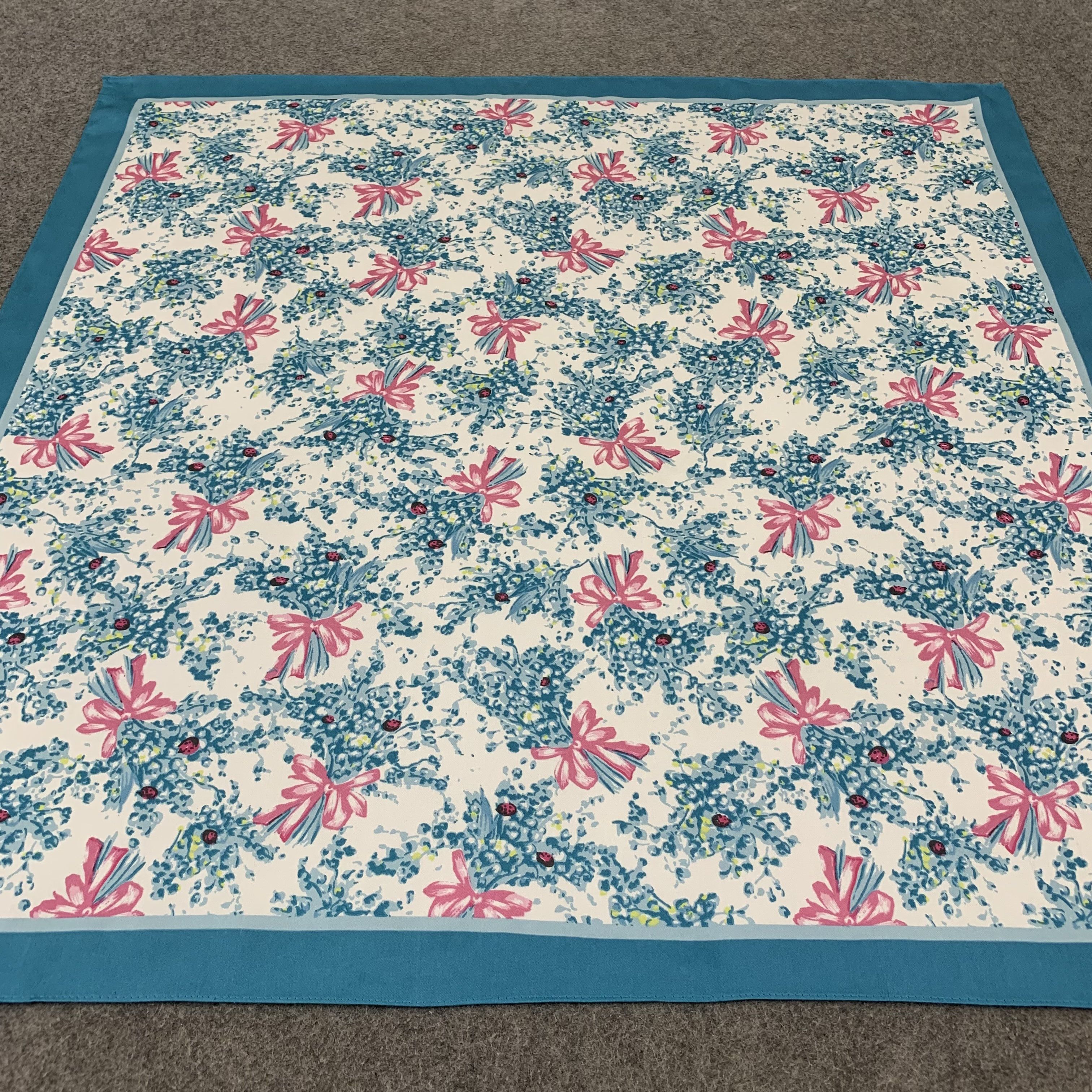 Paul & Joe Uniqlo x Paul & Joe Floral silk scarf Square Foulards A5610 Size ONE SIZE - 7 Thumbnail