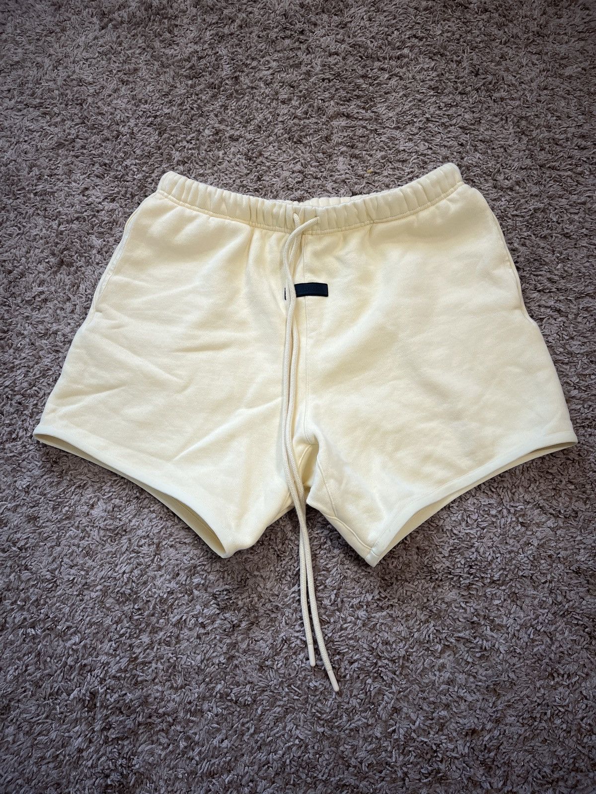 Fear of God Fear of god essentials shorts Size US 34 / EU 50 - 1 Thumbnail
