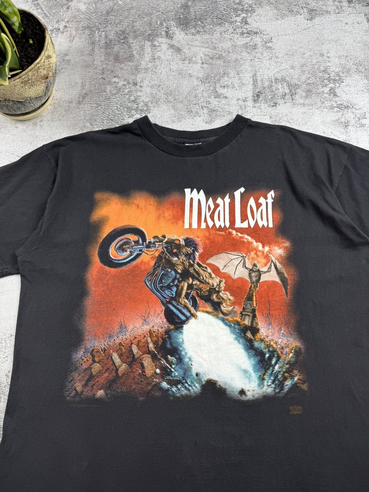 Band Tees Vintage MeatLoaf 1994 Black Rock Tour Faded Merch Devil Band Jersey T Shirt Tee Size US XL / EU 56 / 4 - 6 Thumbnail