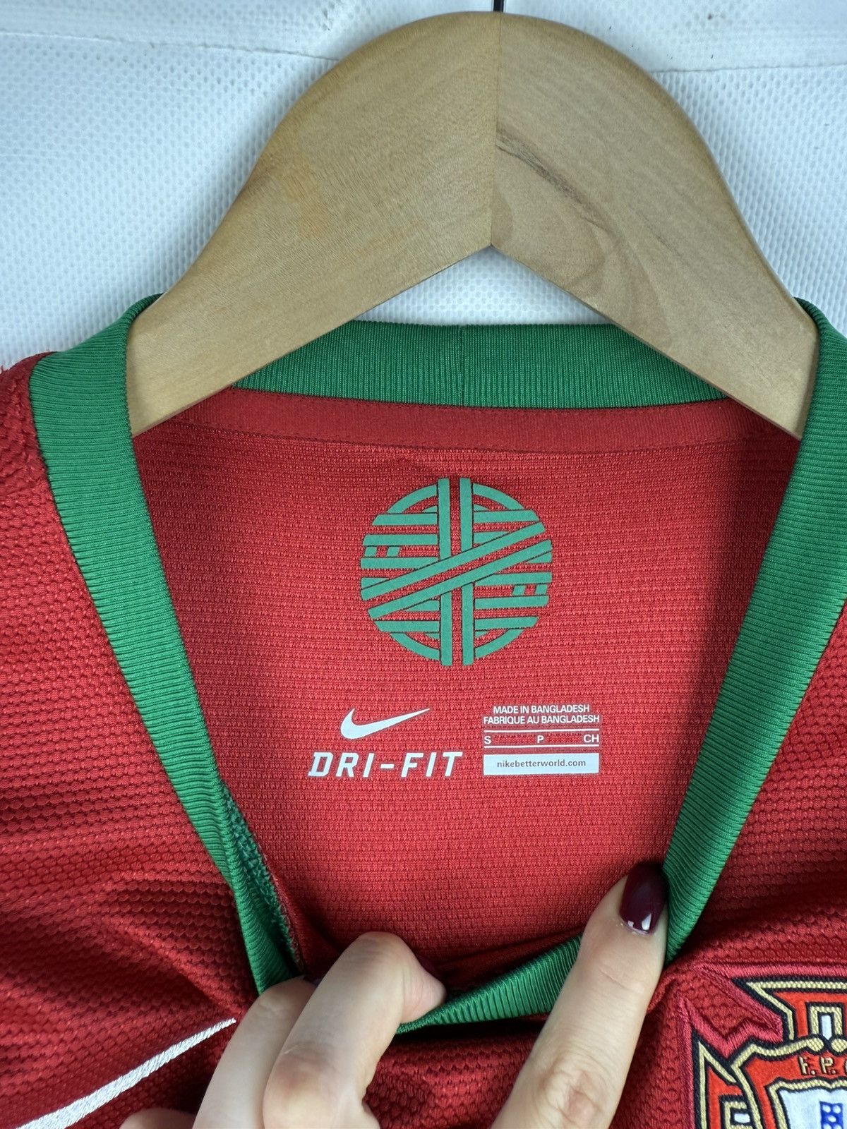 Nike Nike FC Portugal 2012 Home Football Kit Soccer Jersey Shirt Size US S / EU 44-46 / 1 - 9 Thumbnail