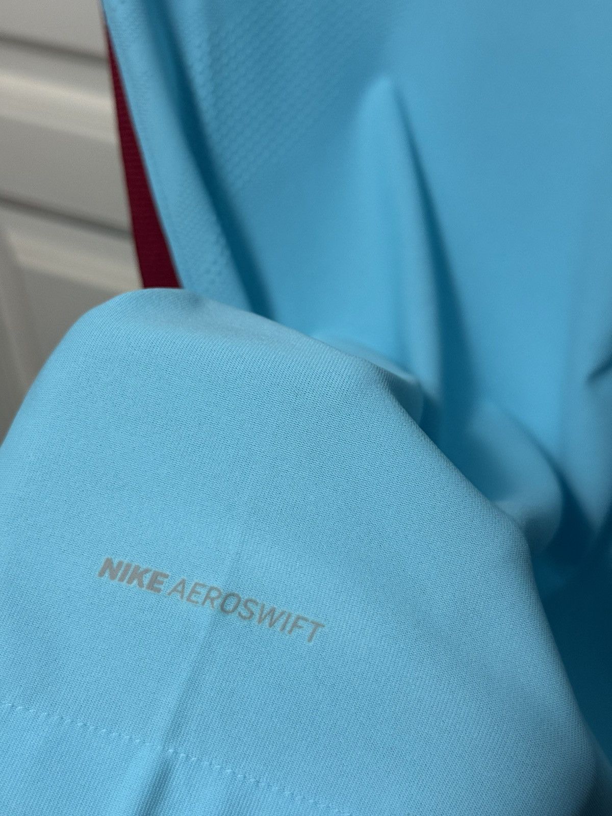 Nike Player issue 17/18 Barça Away — Andrés Iniesta #8 BNWT Size US M / EU 48-50 / 2 - 13 Thumbnail