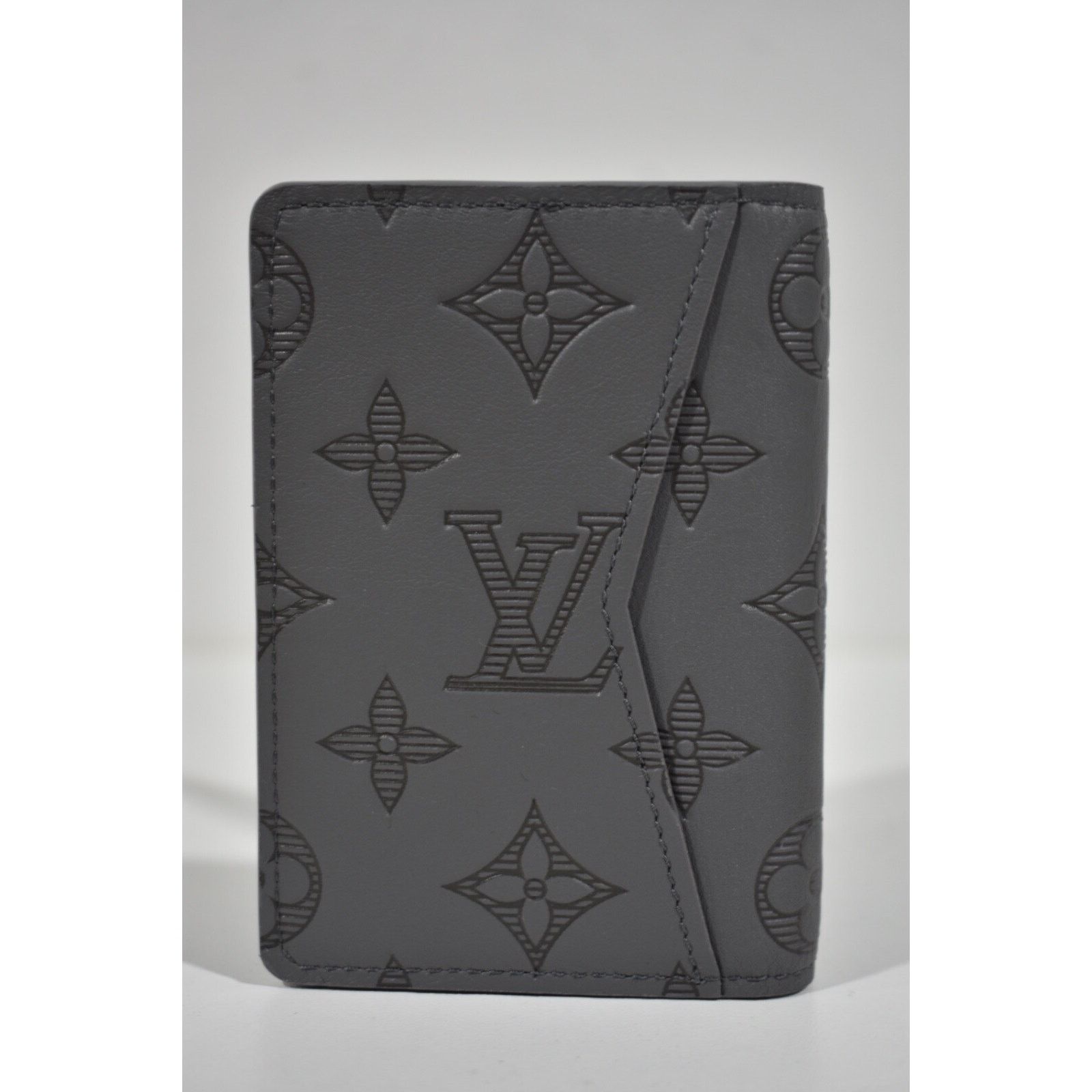 Louis Vuitton Louis Vuitton Grey Leather Logo Pocket Organizer Card Wallet Size ONE SIZE - 6 Thumbnail