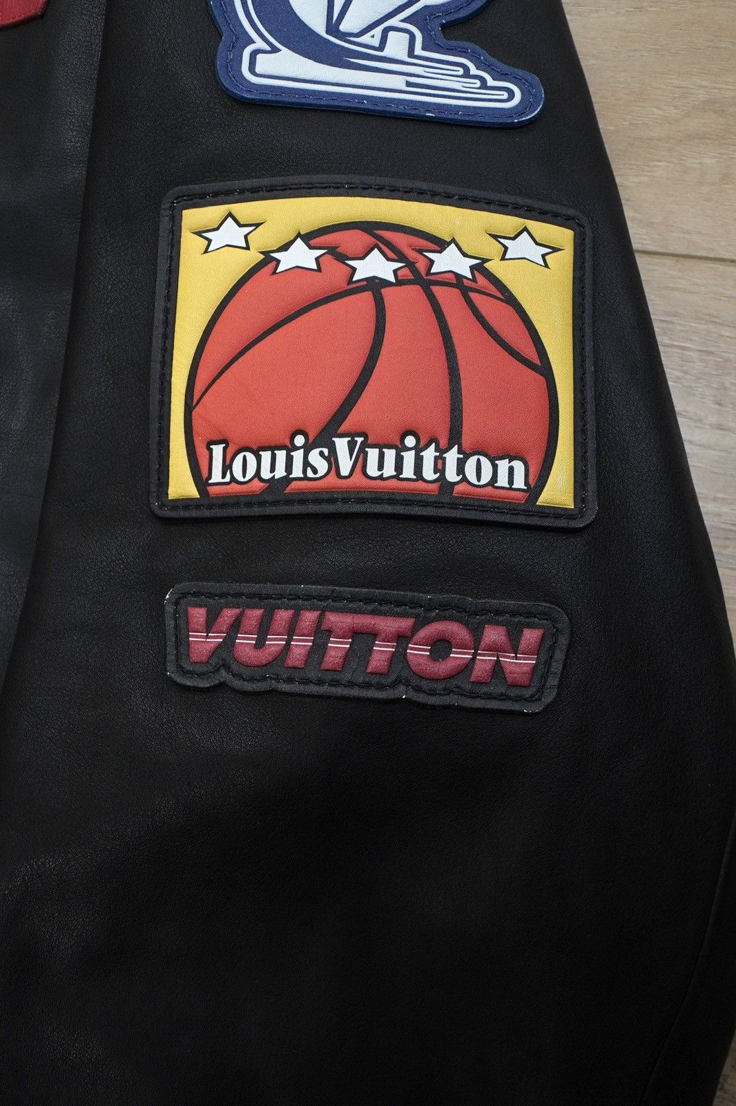 Louis Vuitton Louis Vuitton x NBA Logos Leather Hero Jacket 🏀🏆 Size US L / EU 52-54 / 3 - 9 Thumbnail