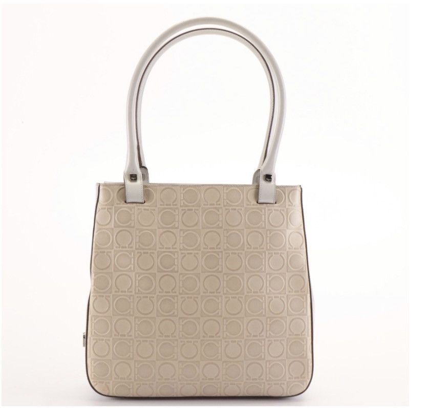 Salvatore Ferragamo Salvatore Ferragamo Gancini Embossed Leather Shoulder Bag Size ONE SIZE - 1 Thumbnail