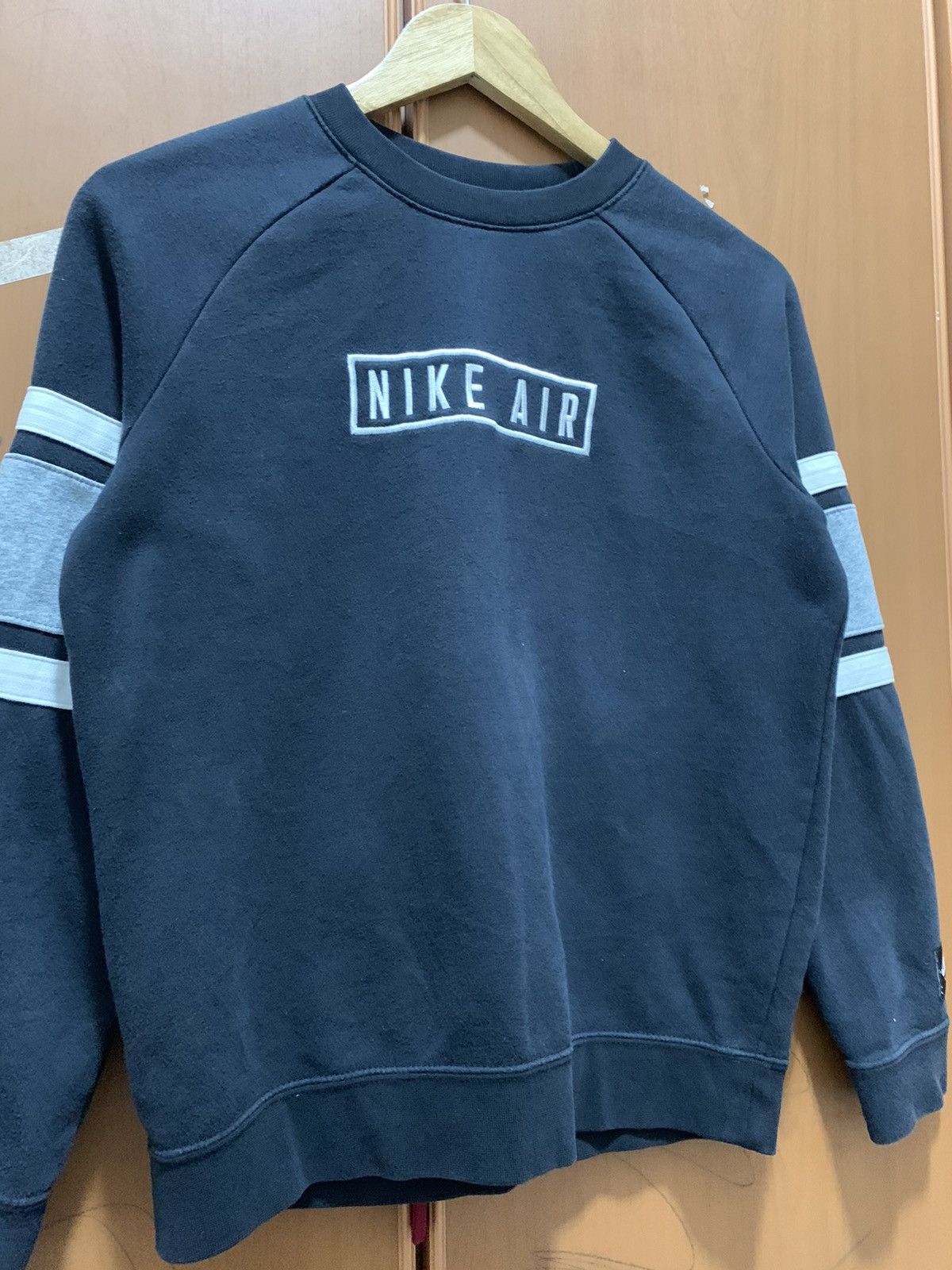 Nike Y2K Nike Air Seeatshirt Size US L / EU 52-54 / 3 - 5 Thumbnail