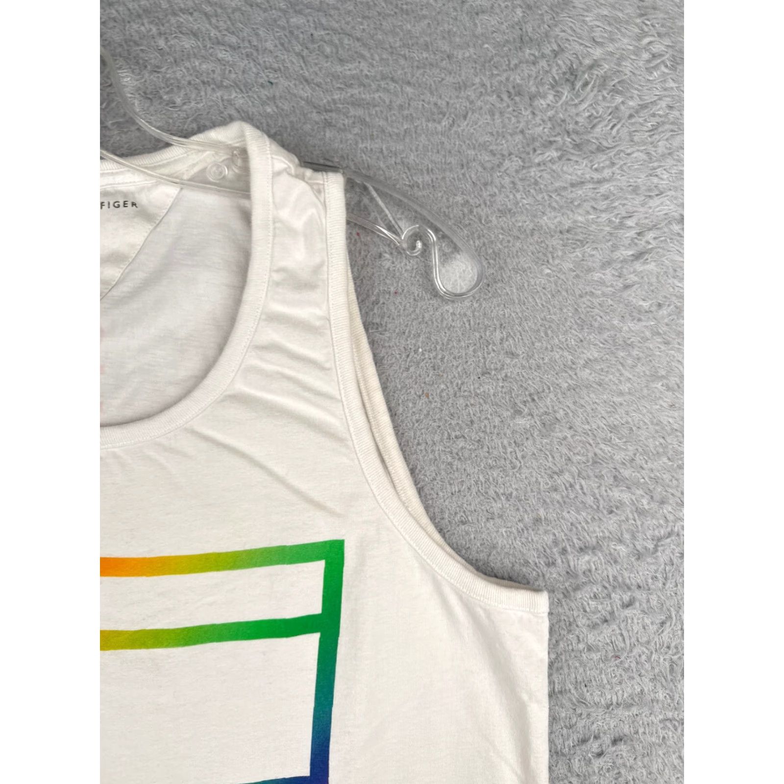 Tommy Hilfiger VINTAGE Tommy Hilfiger Shirt Unisex Adults Tank Sleeveless White Rainbow 80s 90s Pride Mens Womens Size S / US 4 / IT 40 - 2 Thumbnail