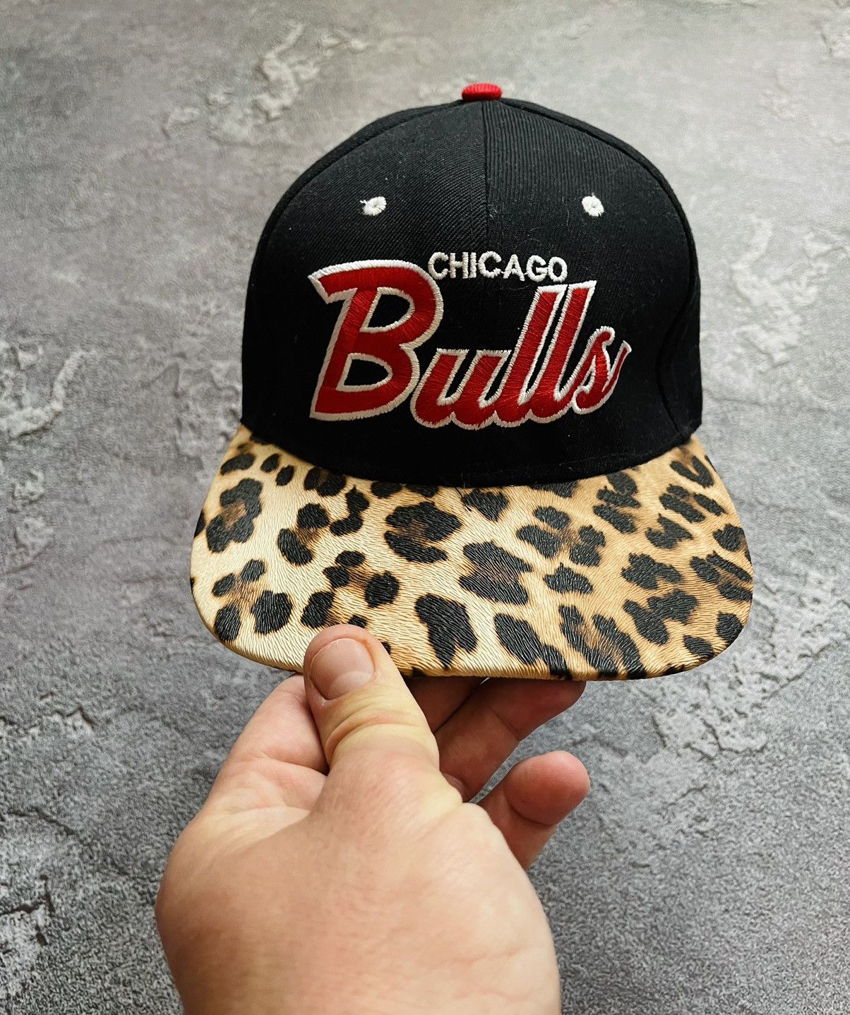 Mitchell & Ness Mitchell & Ness Chicago Bulls Leopard Wool Cap / SnapBack Size ONE SIZE - 6 Thumbnail