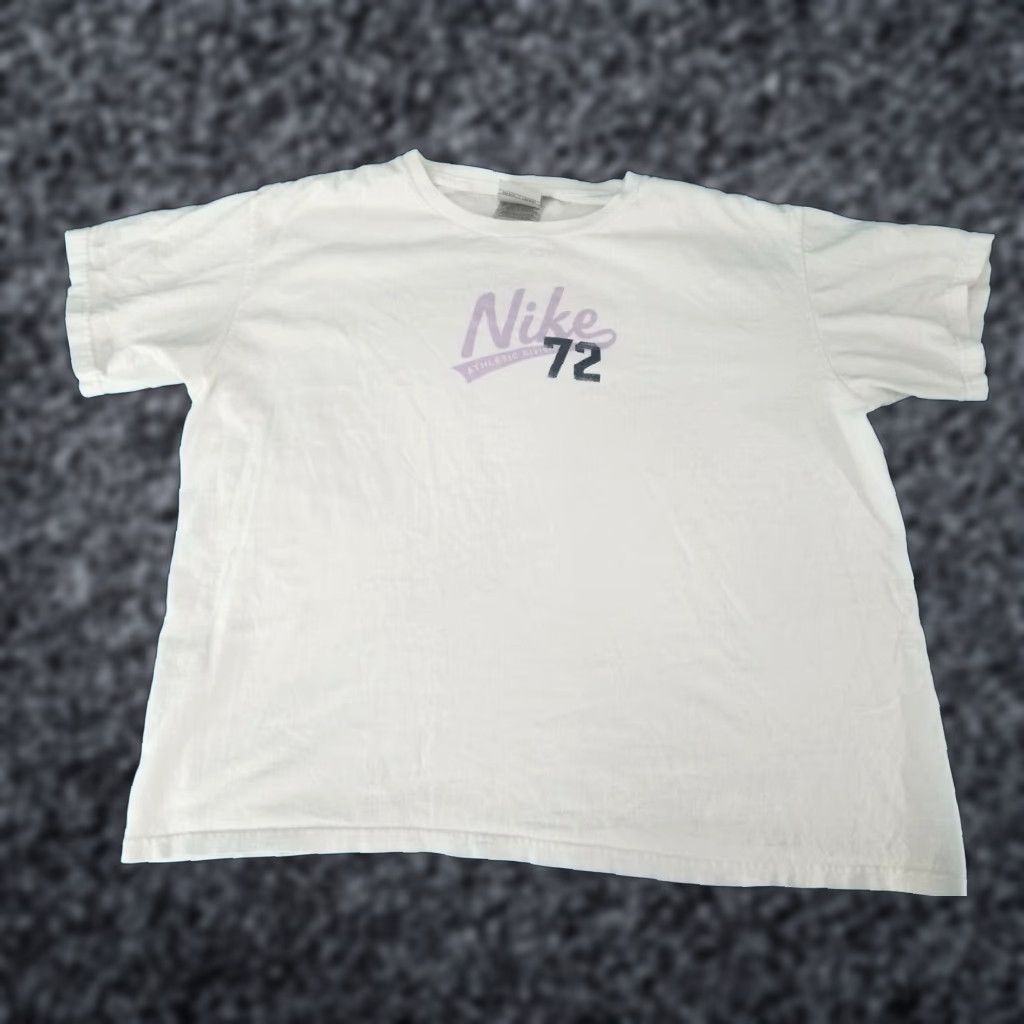 Nike VINTAGE Nike Womens XL T Shirt Spell Out Gray Tag Nike Shirt Womens XL Gray Tag Casual Cotton Logo White Cap Sleeve Round Neck US Theme 80s? Size XL / US 12-14 / IT 48-50 - 1 Thumbnail